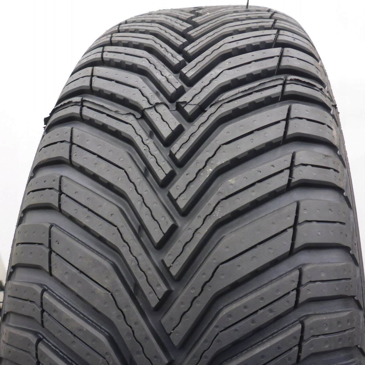 1 pc Multi-season tyre Michelin Cross2 205/55 R16 91W 2025 Unused Number of tires offered 1 pc.