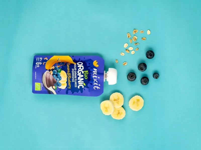 100% natural porridge with BIO bananas, berries and four-grain flakes Age range not specified
