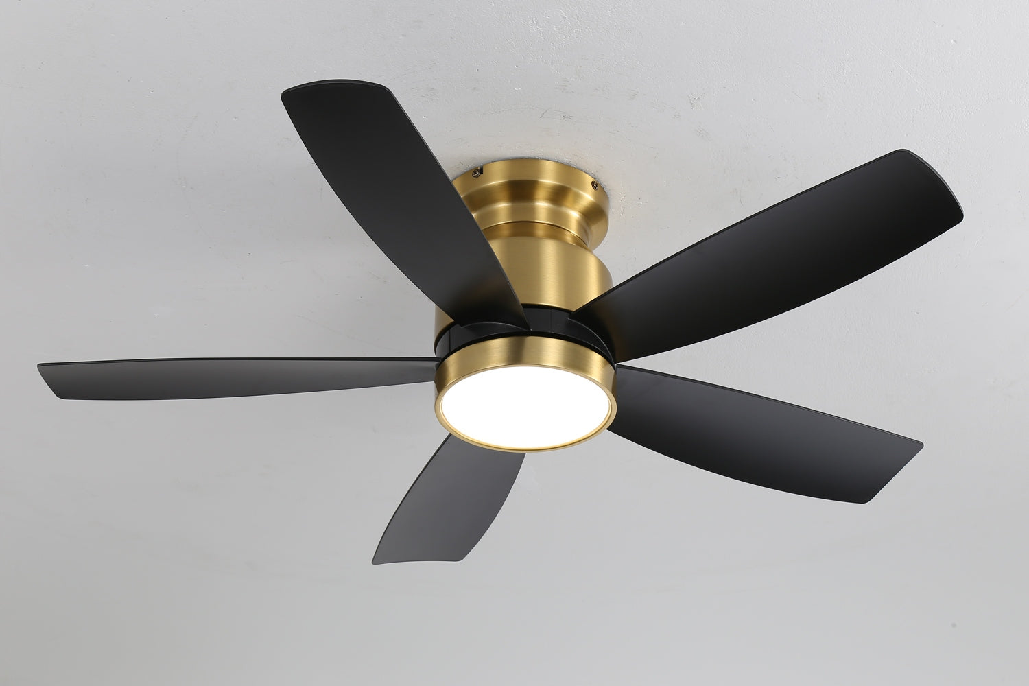 106cm Ceiling fan 6-speed Black 5 blades reversible remote control + light Manufacturer code 781131538258