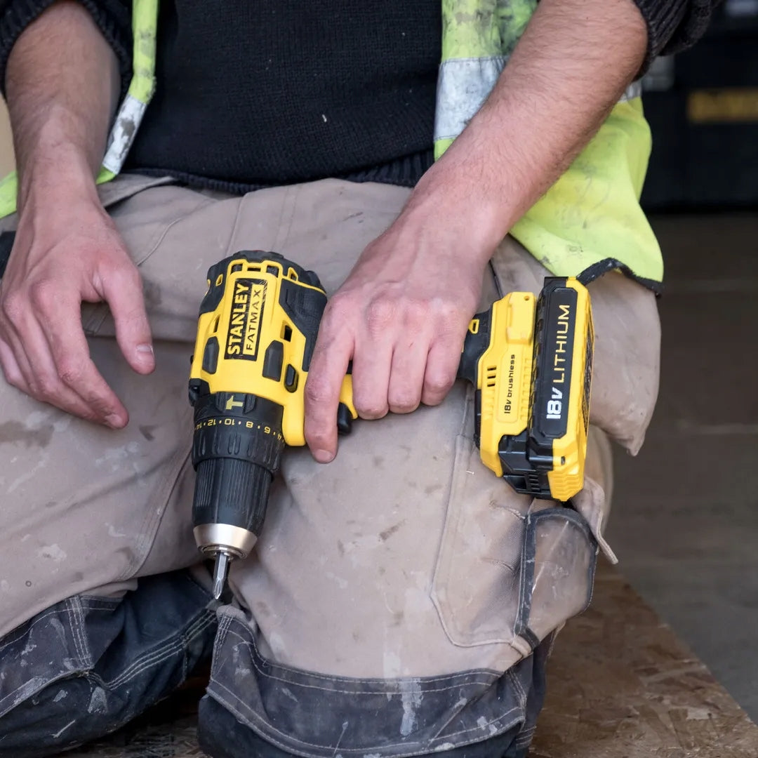 18V Brushless Drill/Driver 2Ah 4Ah STANLEY FMC627DM2AR Battery capacity 4 Ah