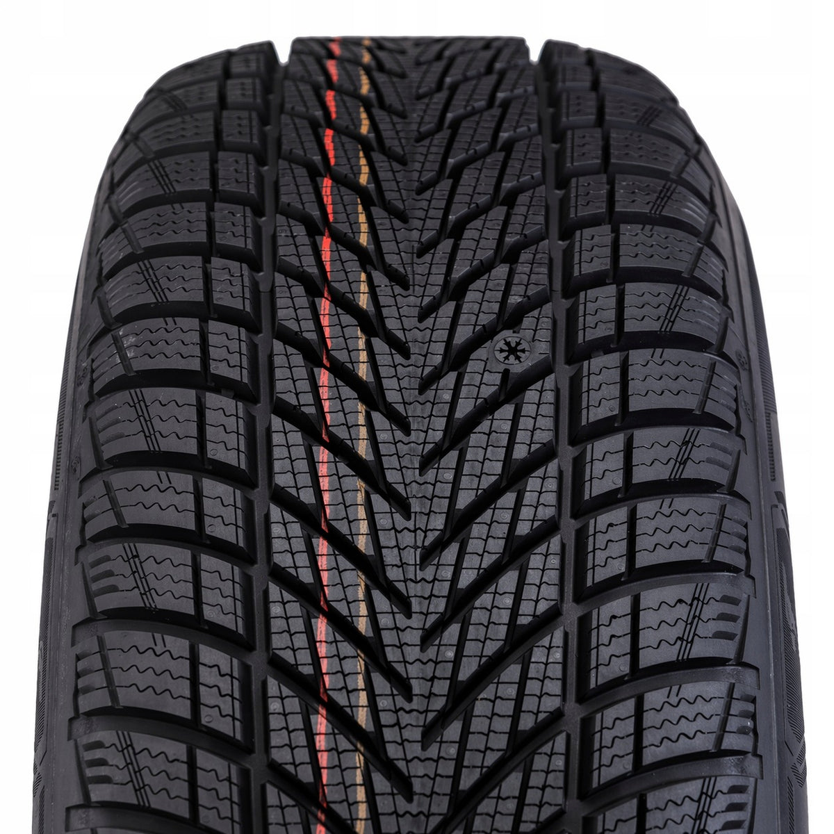 1x 215/50R18 Goodyear Ultra Grip Performance 3