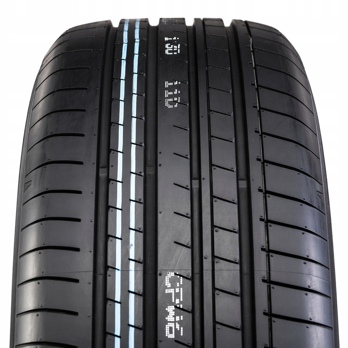 1x SUMMER TYRE 225/60R18 Yokohama ADVAN V61 100V Number of tires offered 1 pc.