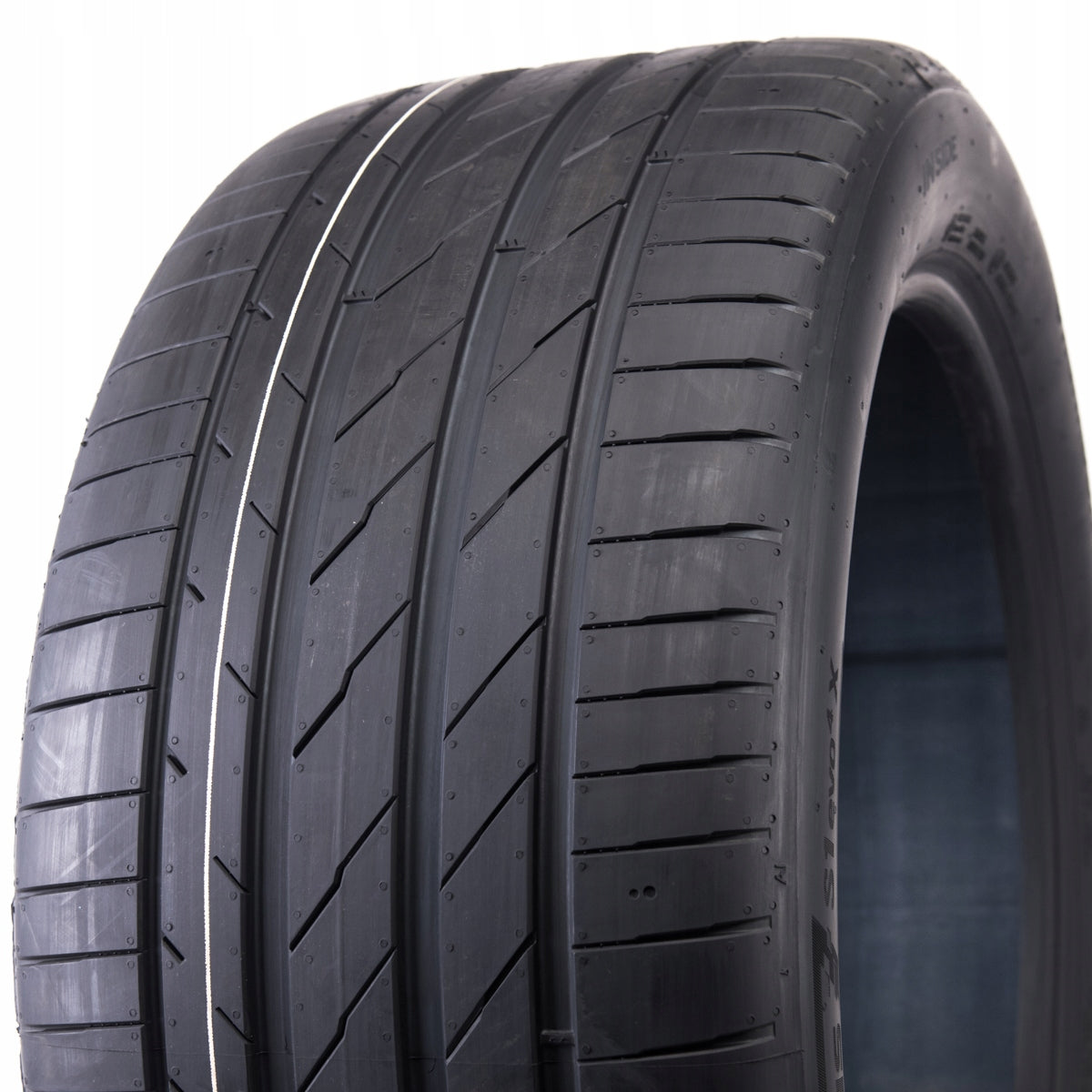 1x TYRE 275/35R22 Hankook Ventus evo SUV K137A