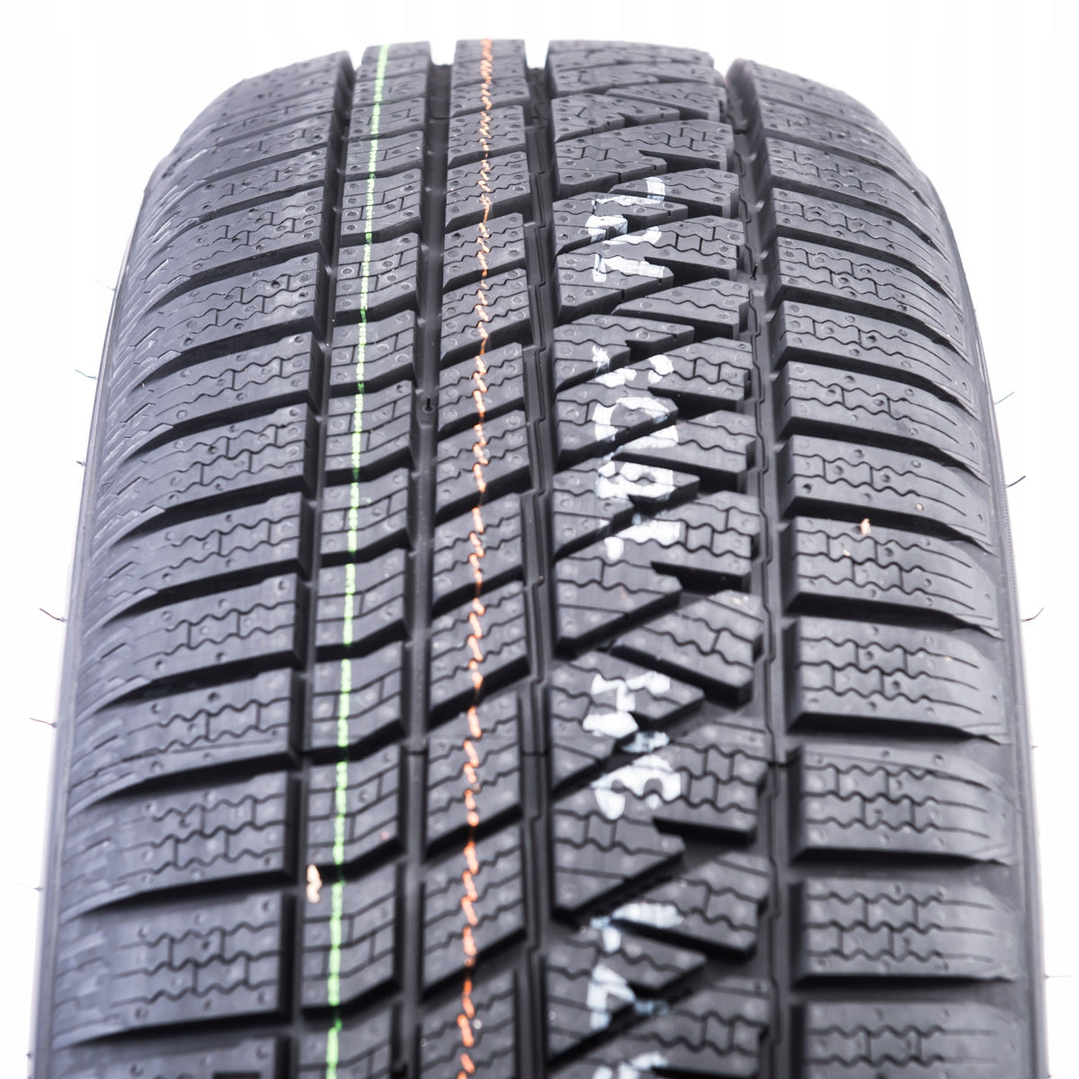 1x WINTER TYRE 205/70R15 Kumho WINTERCRAFT WS71 Season winter
