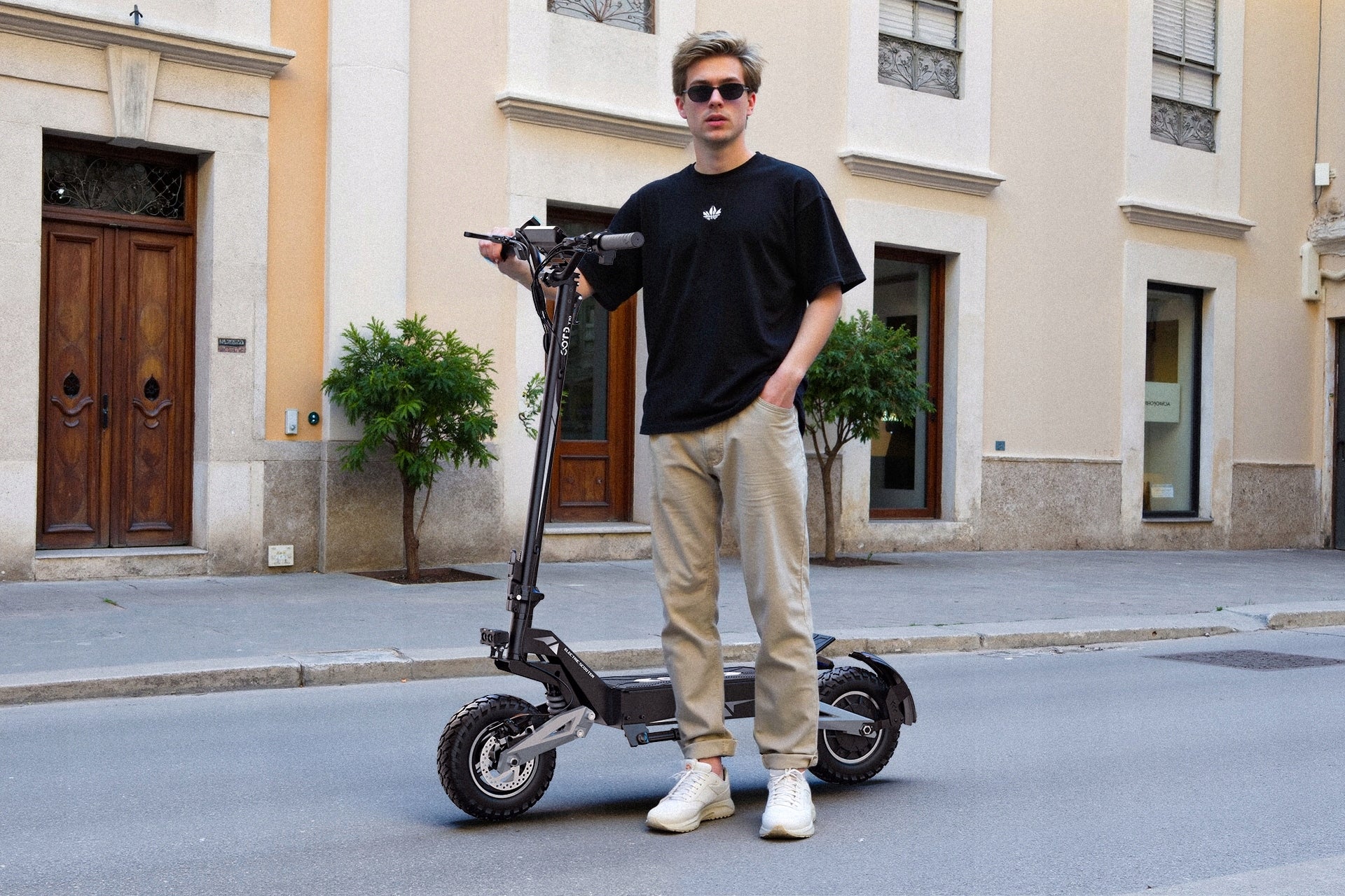 2026 OOTD T10 Folding Electric Scooter 900W 50KM/H 48V 13.5AH 45KM PL Weight 27.2 kg