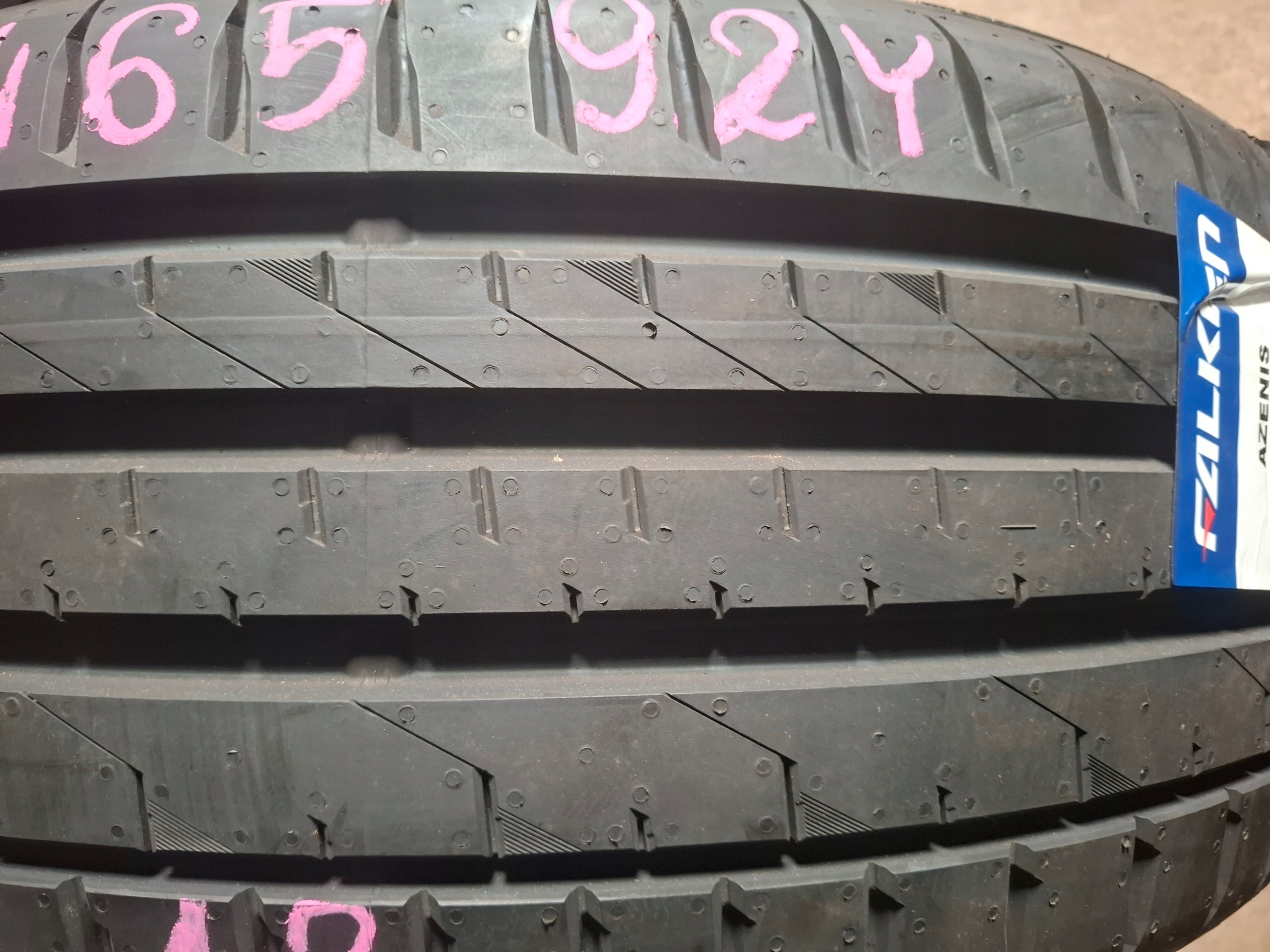 225 40 18 FALKEN AZENIS FK520 Year of manufacture 2024