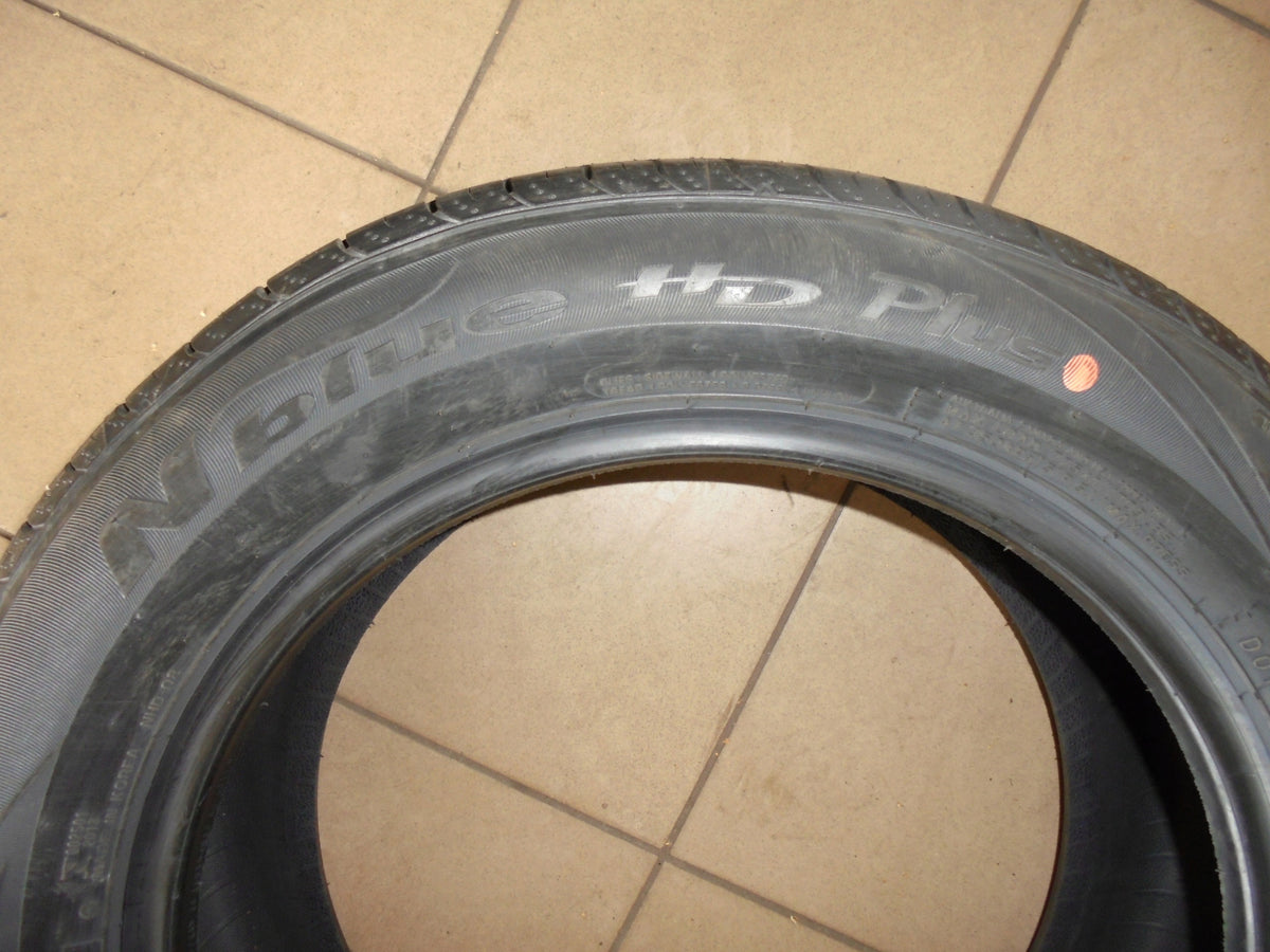 235/55R17 Nexen N`Blue HD Plus Number of tires offered 1 pc.