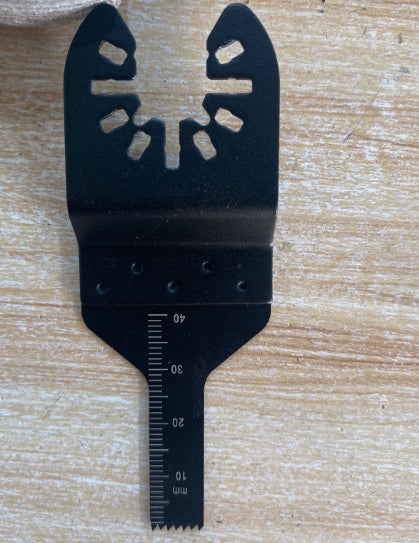24-PIECE SAW BLADES FOR MULTIFUNCTIONAL TOOL Material of manufacture carbon steel