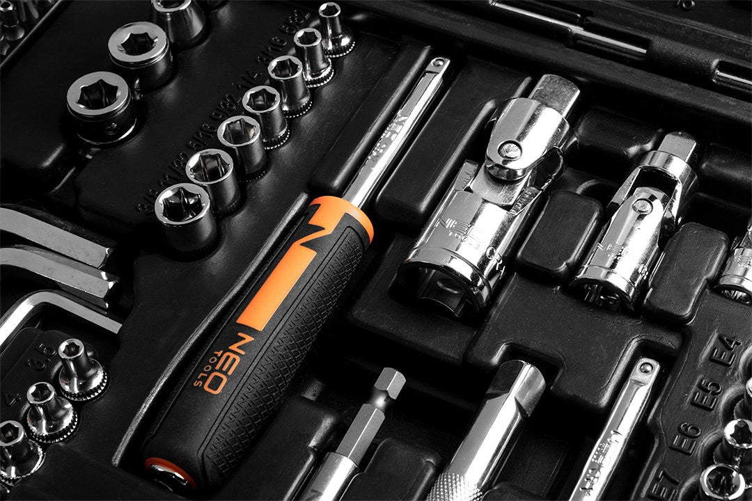 Raktų ir galvučių rinkinys NEO TOOLS, 233 vnt., 1/2", 3/8", 1/4", 10-078 SET