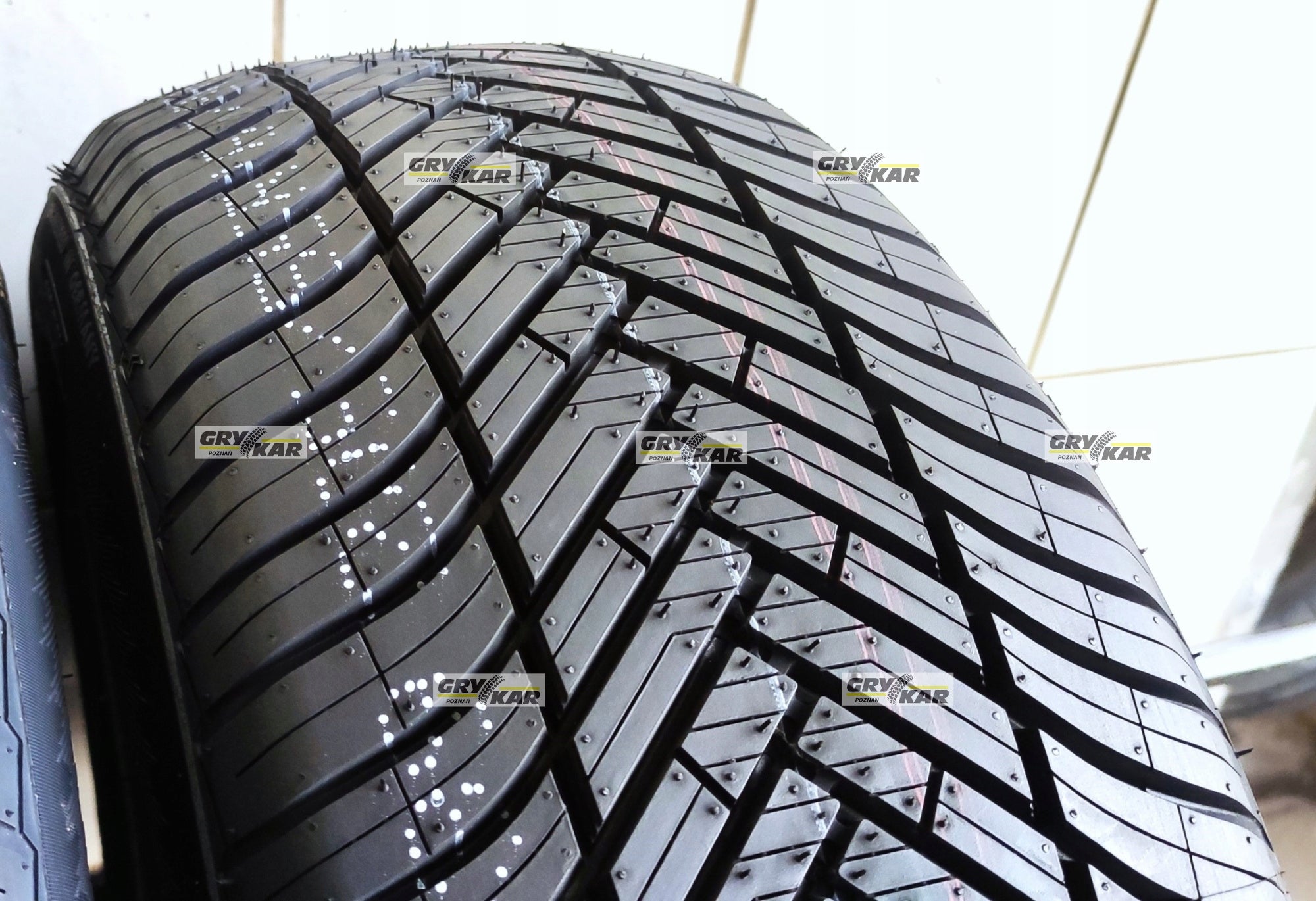 2x 205/55R16 Greentrac Season Master 2026 C/B/71dB 3 years warranty. Year of manufacture 2026