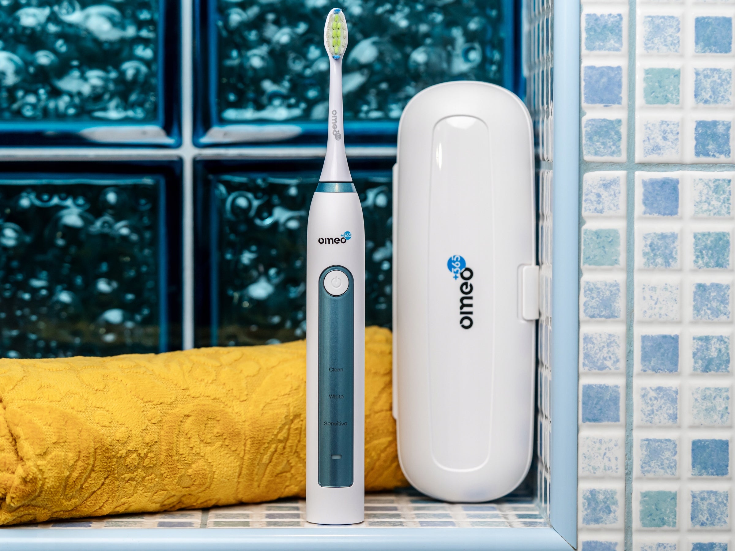 2x Sonic Toothbrush OMEO +365 Classic White + UV Black Manufacturer code 2 Szczoteczki soniczne Omeo Dwupak dla Pary