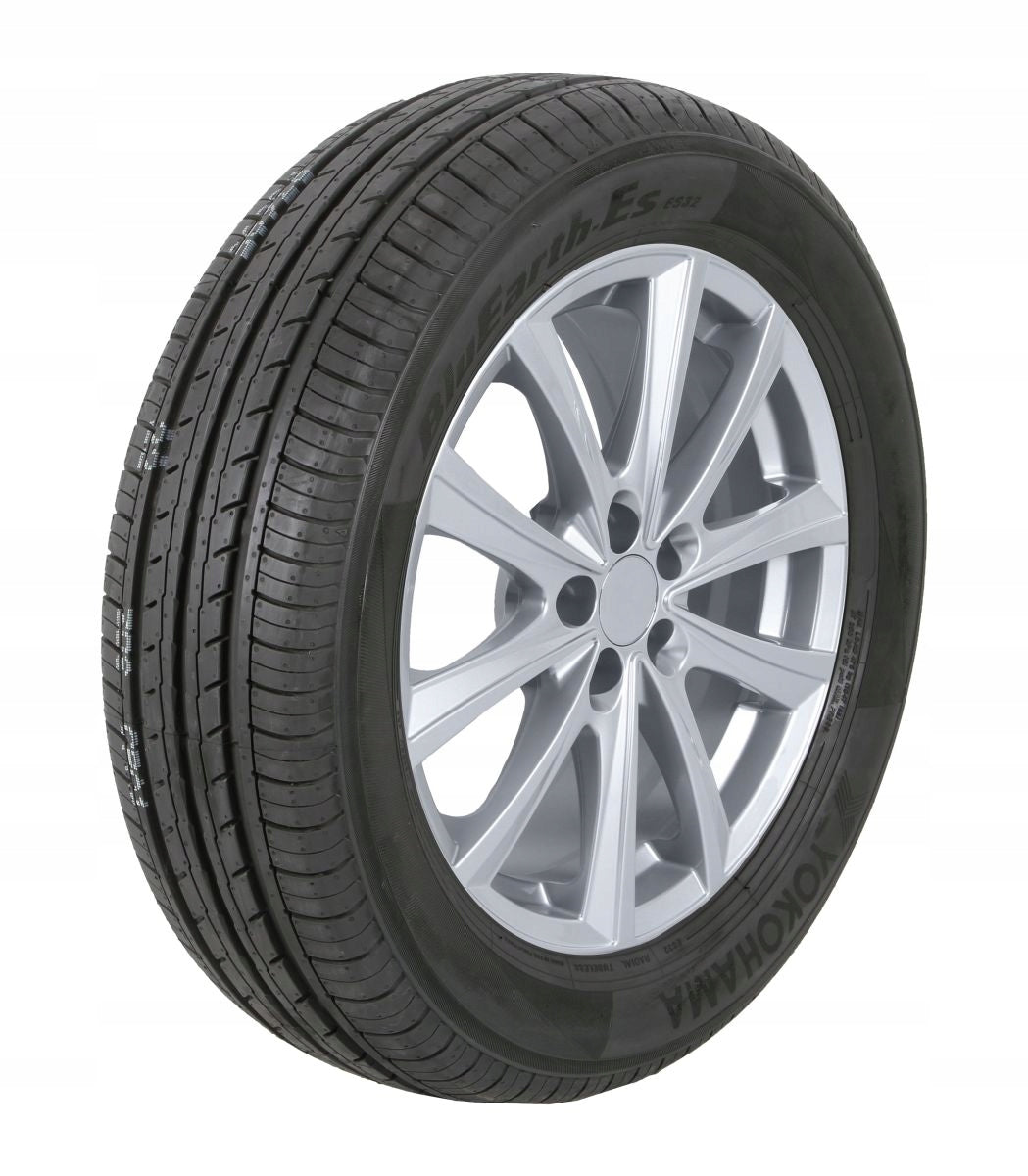 2x YOKOHAMA 225/40R18 92W BluEarth-ES ES32 XL RPB summer 2025 Number of tires offered 2 pcs.