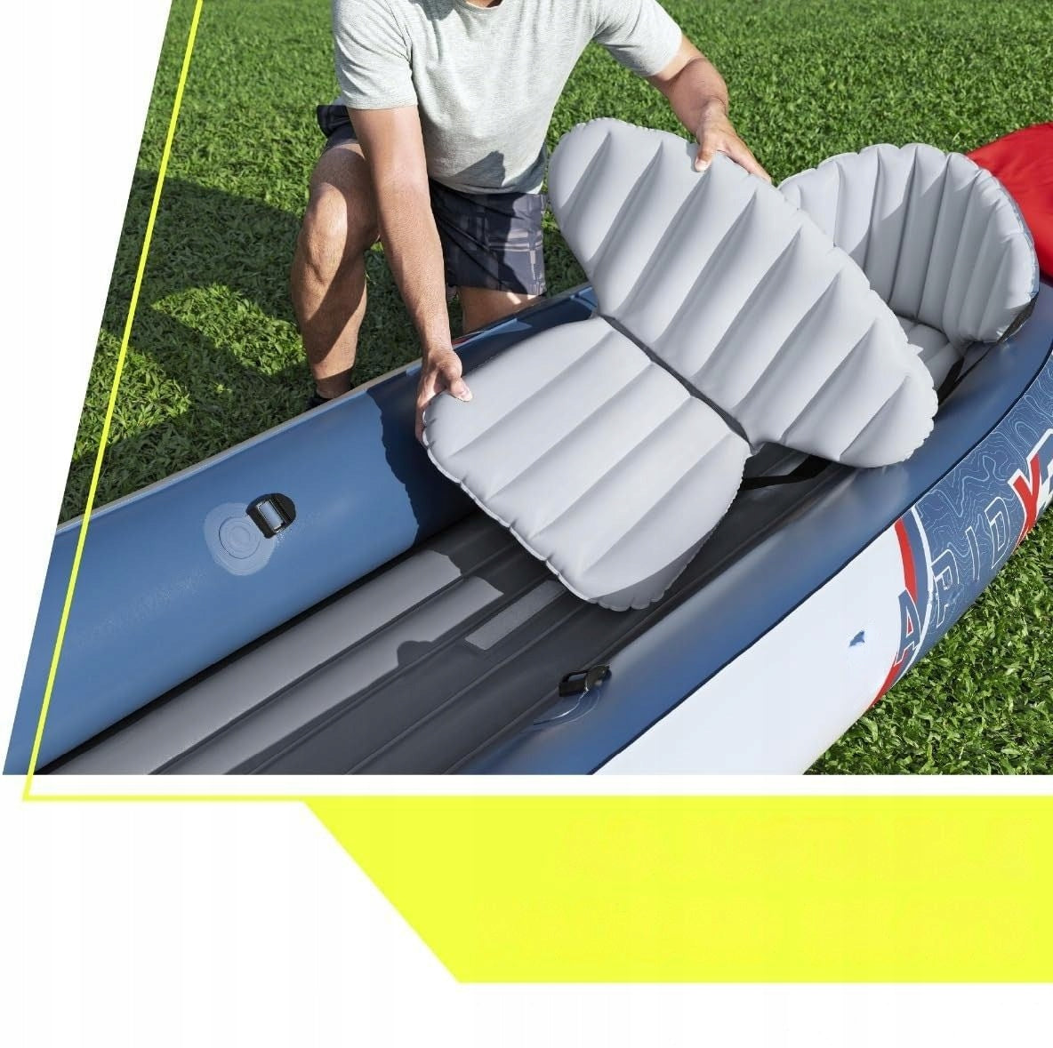 3-PERSON INFLATABLE KAYAK 381 CM WITH PADDLES PUMP AND CARRYING BAG Manufacturer code 5900380997707