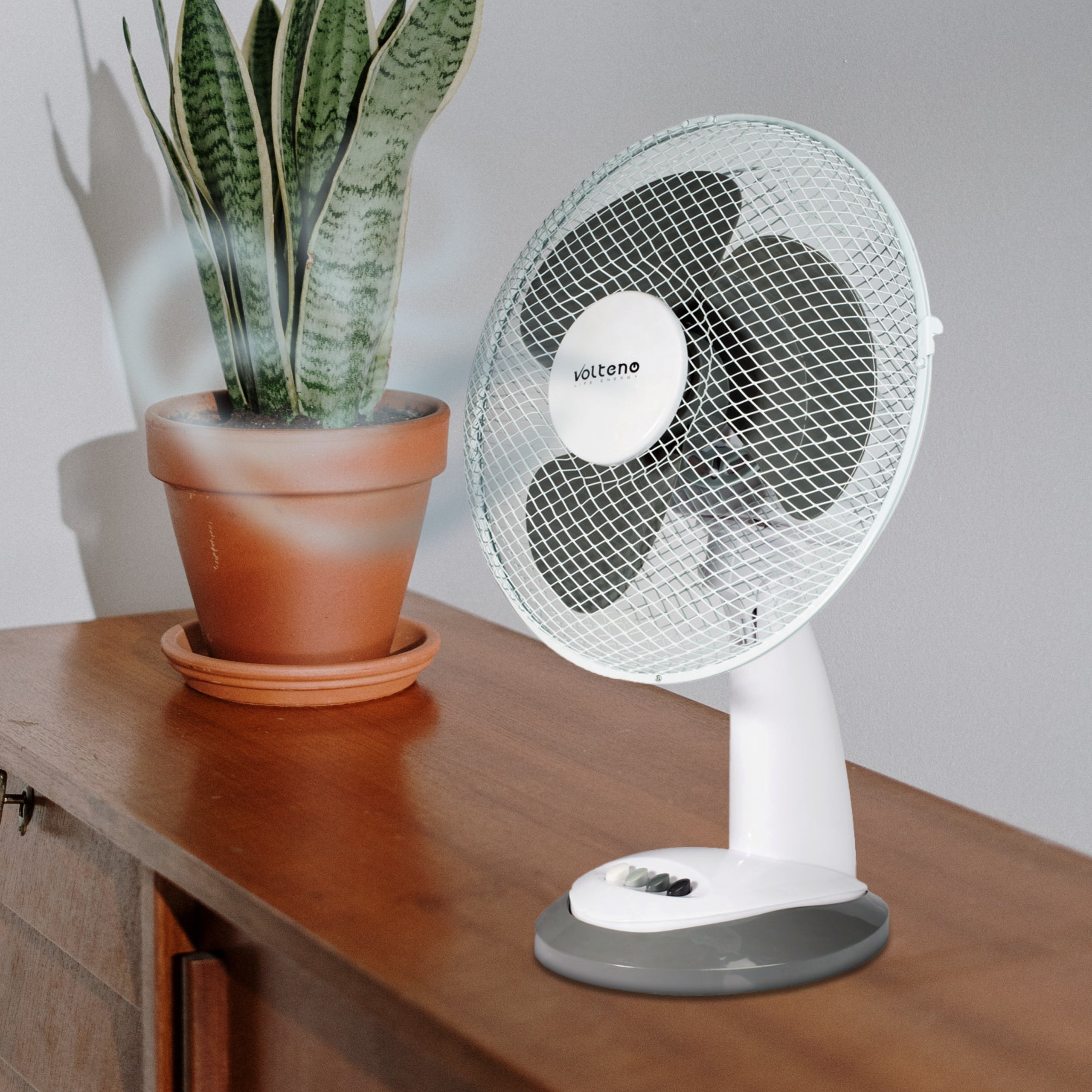 35W QUIET DESK FAN 3 MODES WITH OSCILLATION Model VO0024