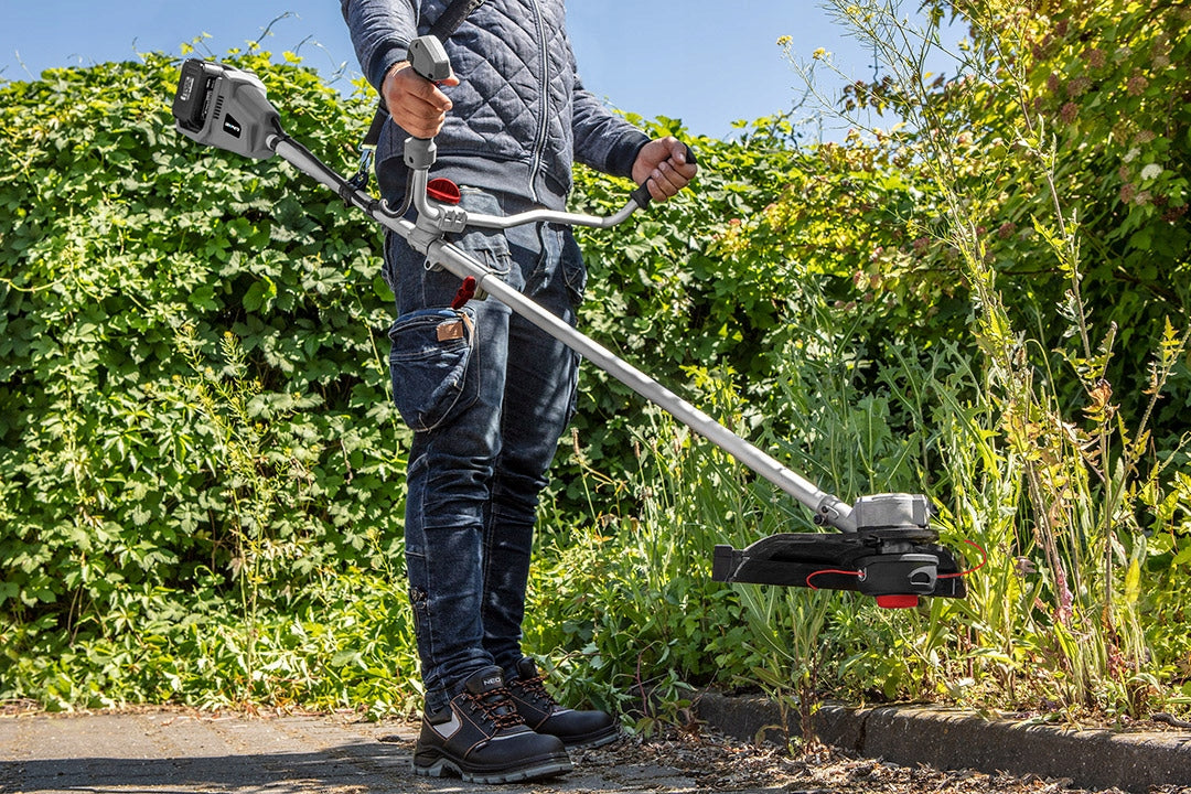 36V Brushless Cordless Scythe + 2x 4 Ah Battery + Charger Kind scythe
