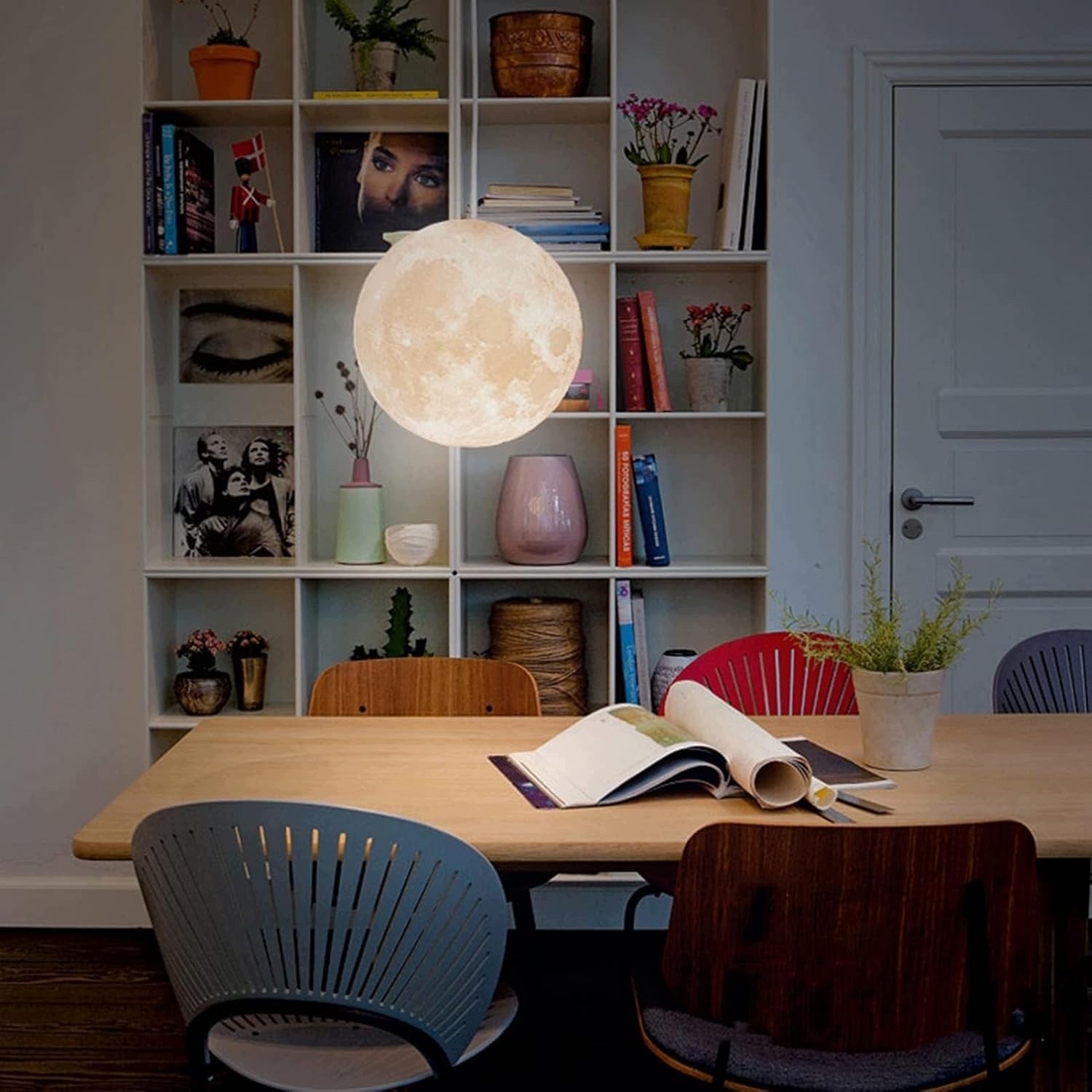 3D DECORATIVE CEILING MOON PENDANT LAMP WITH HEIGHT ADJUSTMENT Brand no brand