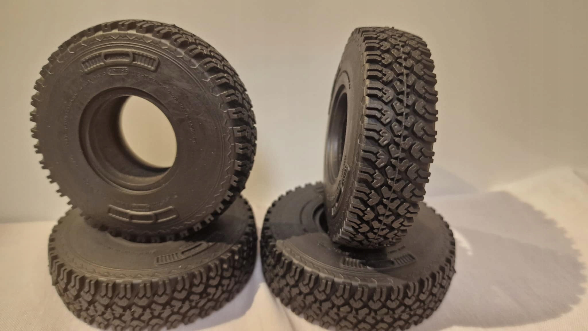4 . RC tyres 1,55 /10