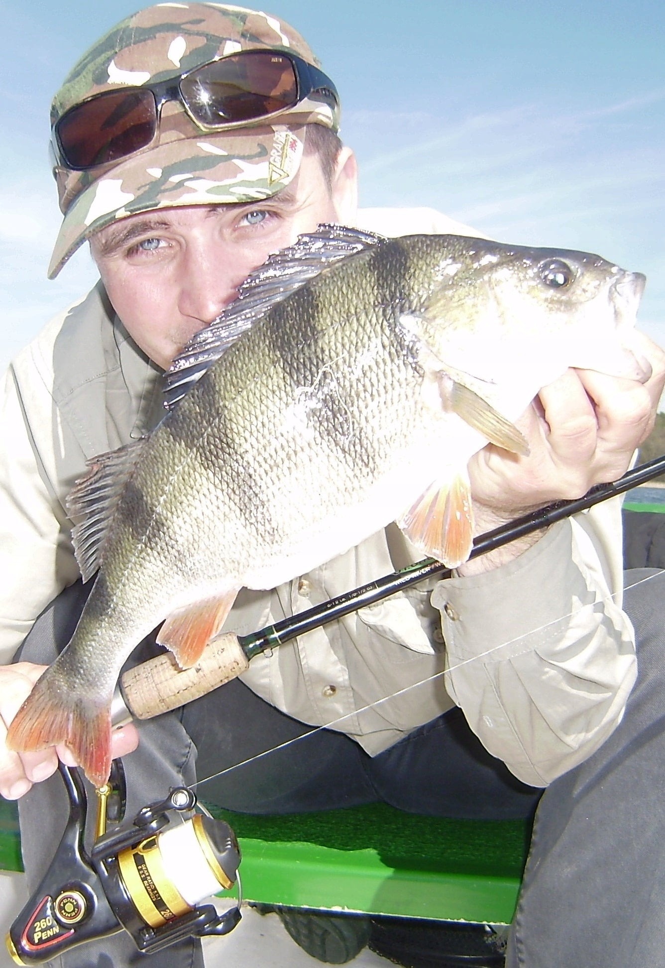 4 X SPINMAD MAG 6 gr s.B + BOX FOR PERCHES AND MORE Model wirujący ogonek