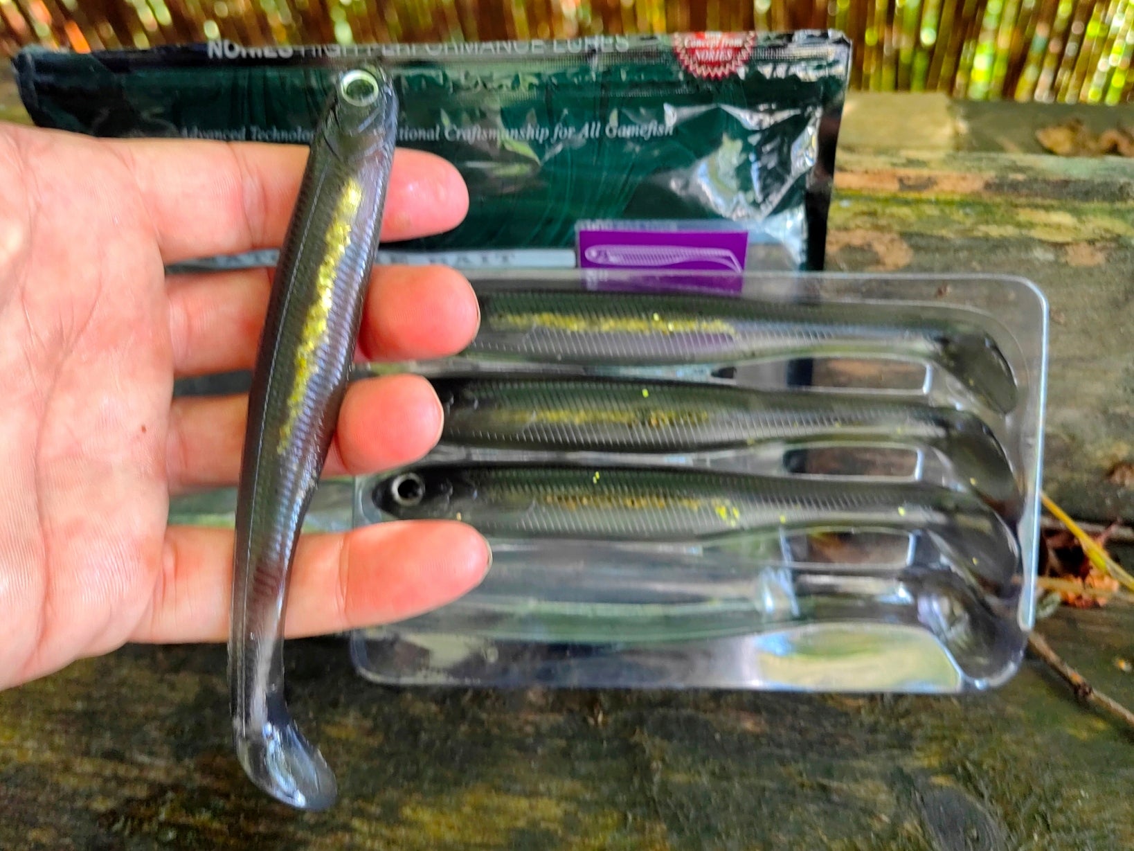 4 pcs. hoof Nories 12,7 cm - 12 g. zander - pike - Made In Japan! Brand Nories