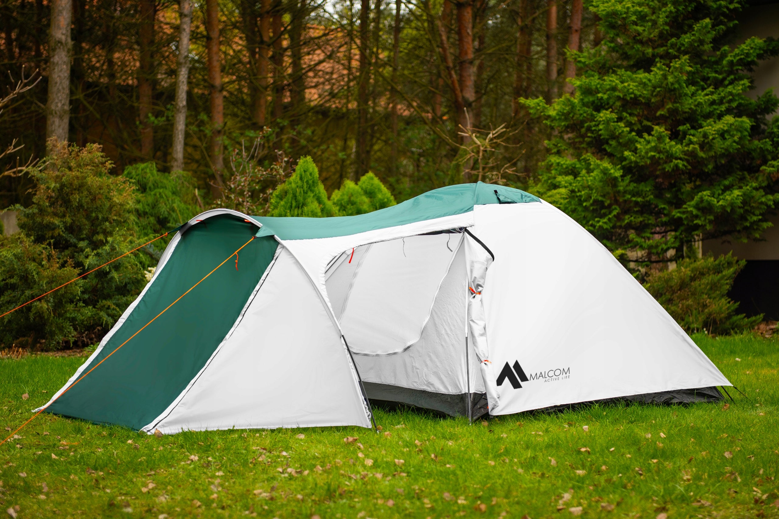 4-person single-coating tourist tent with vestibule 2000 mm Packaging status original