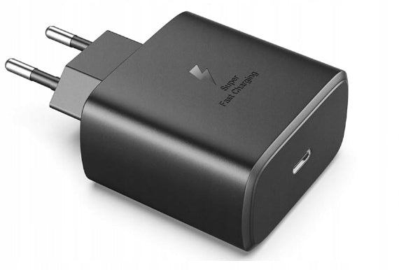 45W USB-C PD FAST CHARGE CHARGER FAST CHARGER BLACK