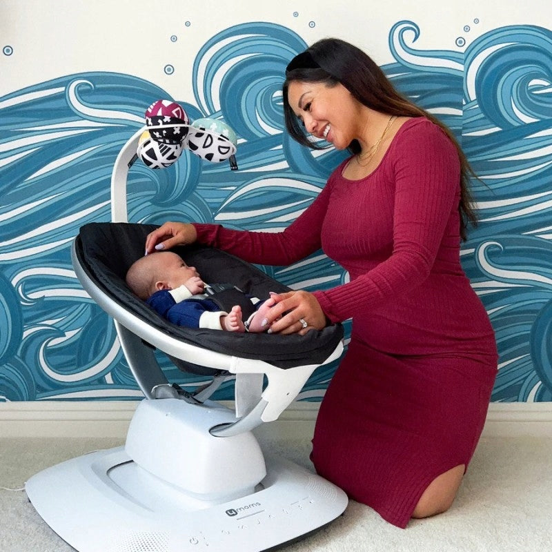 4MOMS MAMAROO 5.0 Rocking Chair Classic Black Manufacturer code 017757
