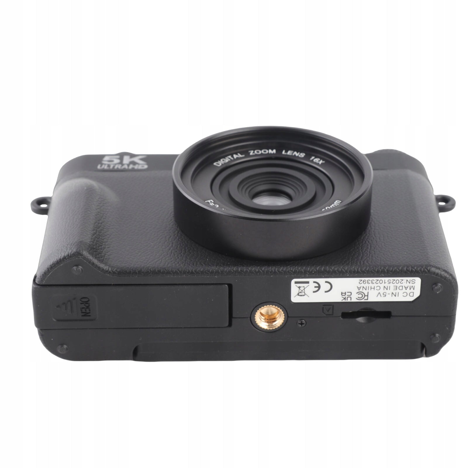75 MP 5K Digital Camera with 180° Tilting Screen with QZ Charger