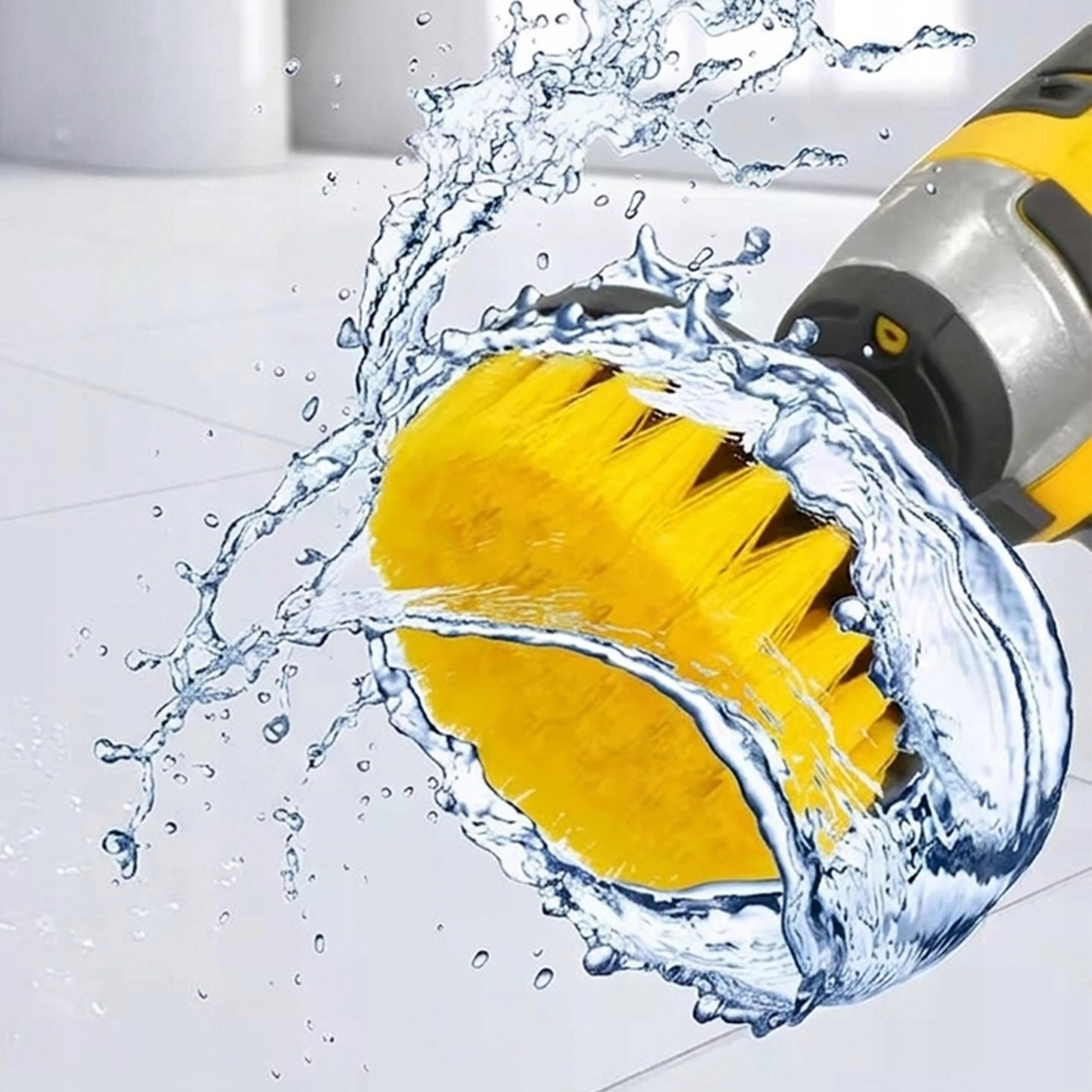 8x CLEANING BRUSHES FOR SCREWDRIVER DRILL. FOR CLEANING RUGS Packaging status original