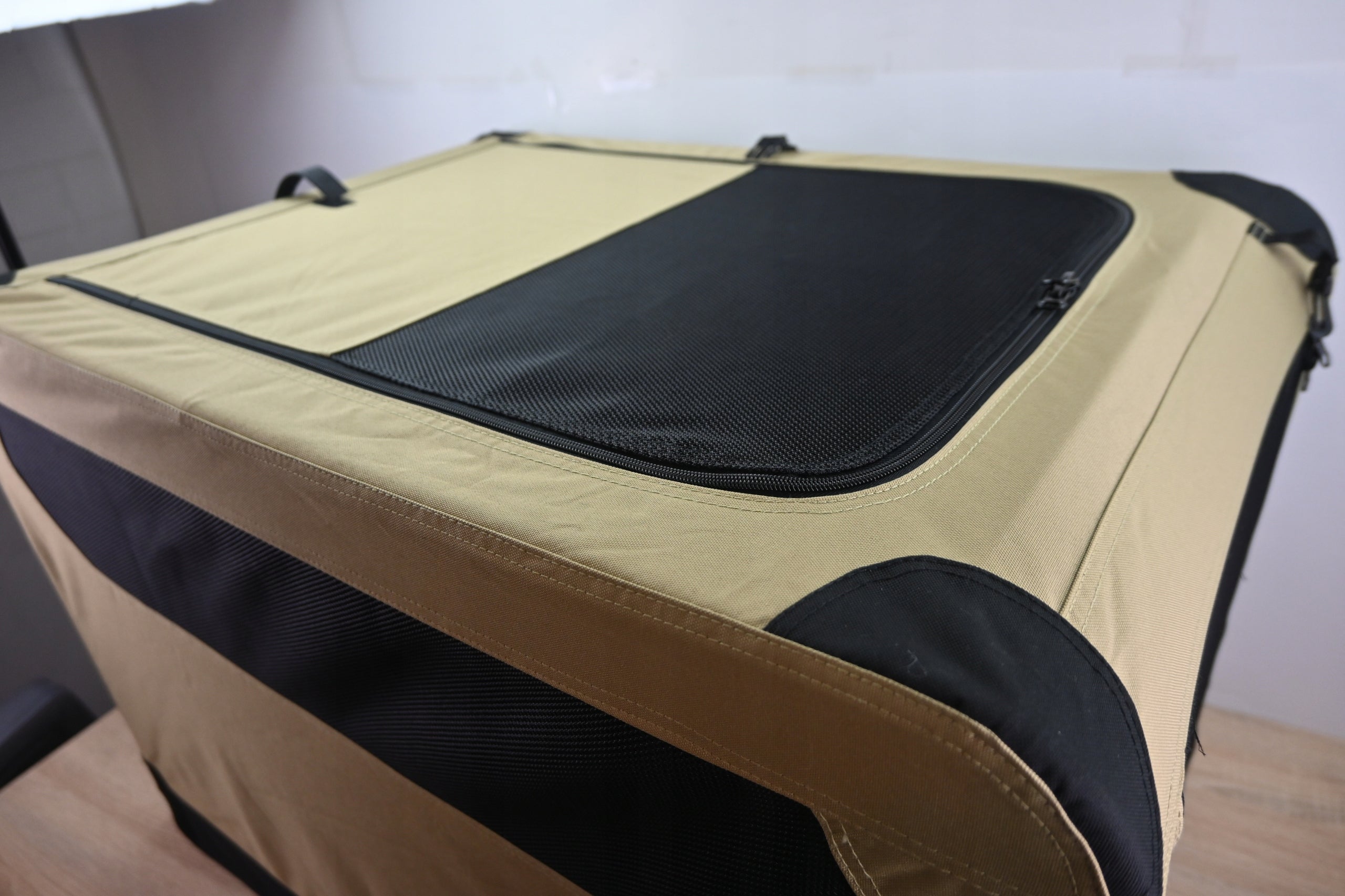 AMAZON FOLDING DOG TRANSPORTER BEIGE FOLDING LARGE 82x58x58 CM Product depth 58 cm