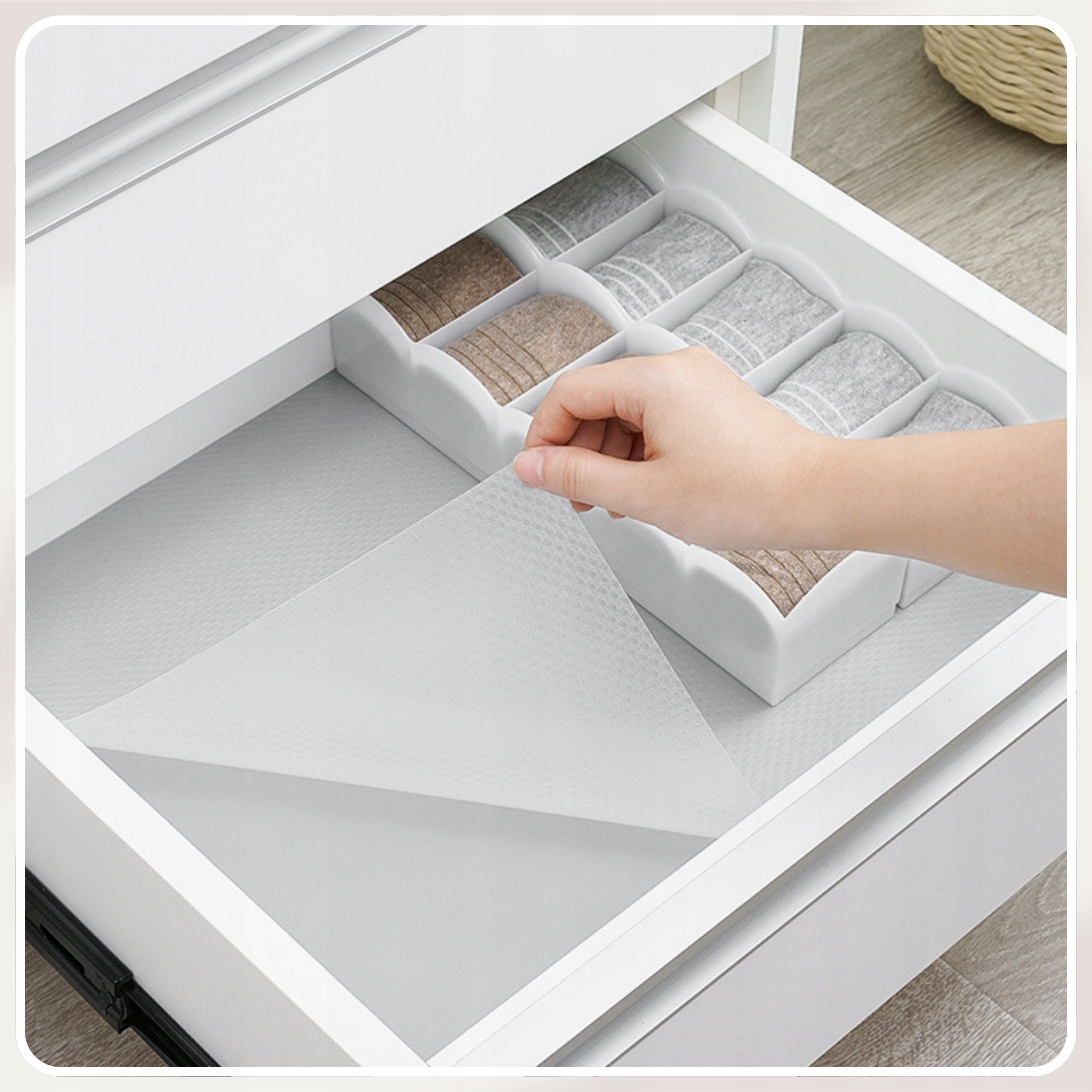 ANTI-SLIP MAT FOR CABINET DRAWERS PROTECTIVE PAD 500x50 STRONG ROLL Length 500 cm