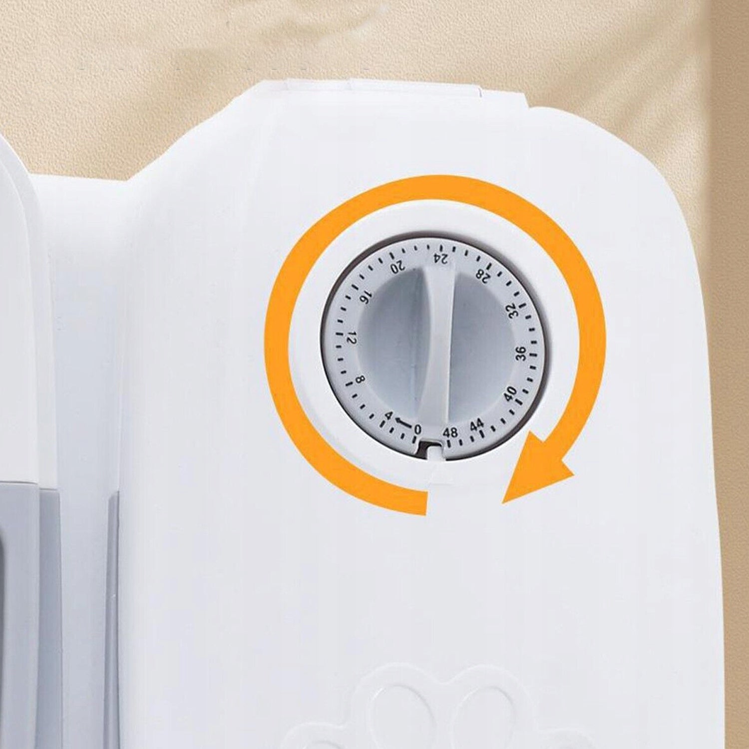 AUTOMATIC FOOD DISPENSER FOR CATS AND DOGS 2 MEALS WITH AN HOUR TIMER Type for feeding multiple puppies at the same time