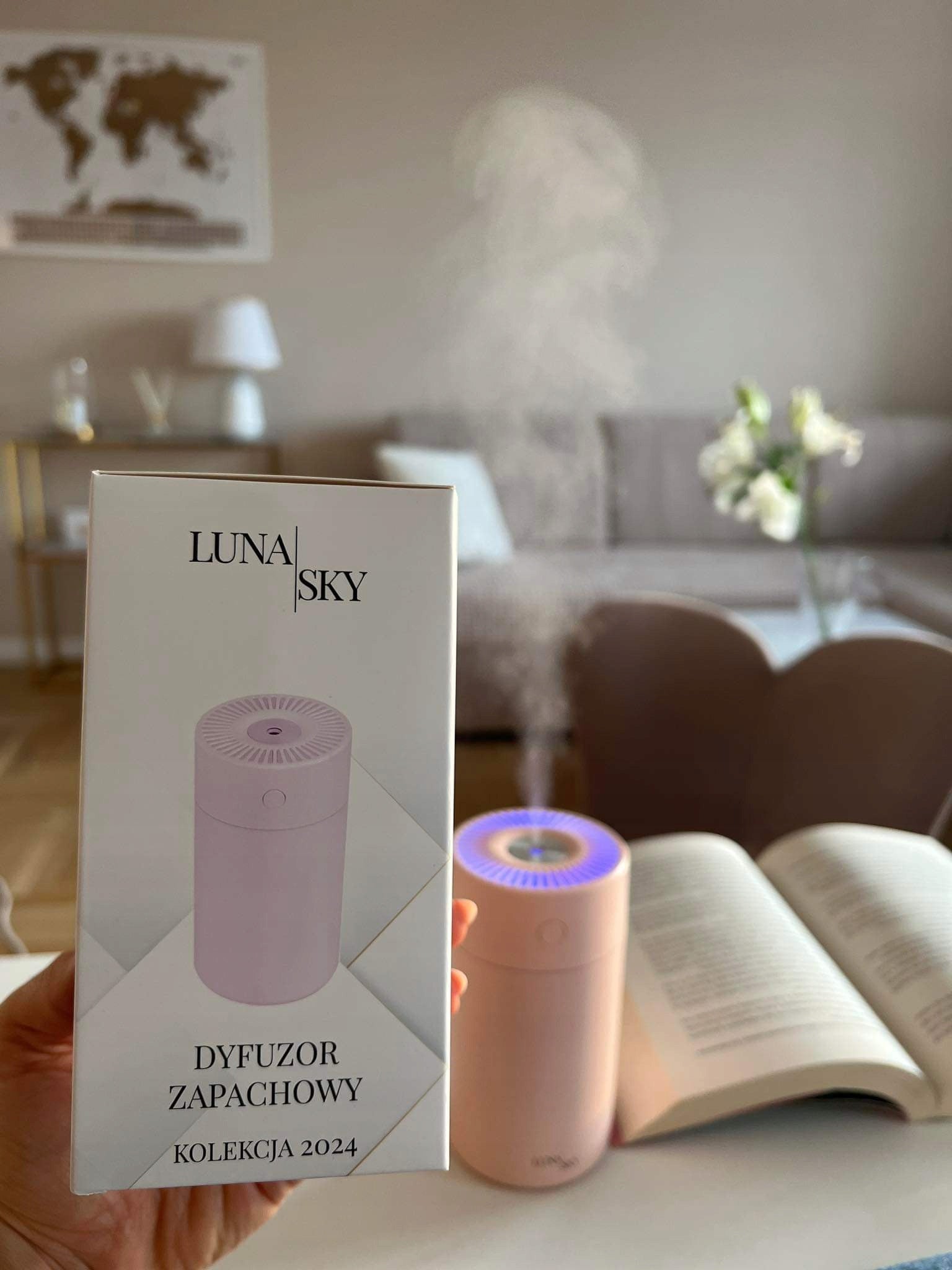 Air Humidifier Ultrasonic Fragrance Diffuser Aromatherapy Luna Sky Dominant color pink
