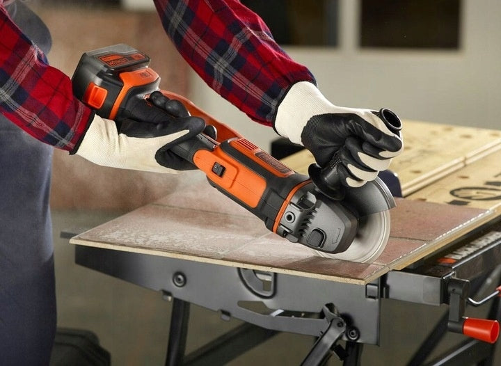 Angle Grinder 18V 125mm M14 Black & Decker BCG720 + aku 4.0Ah Packaging status original