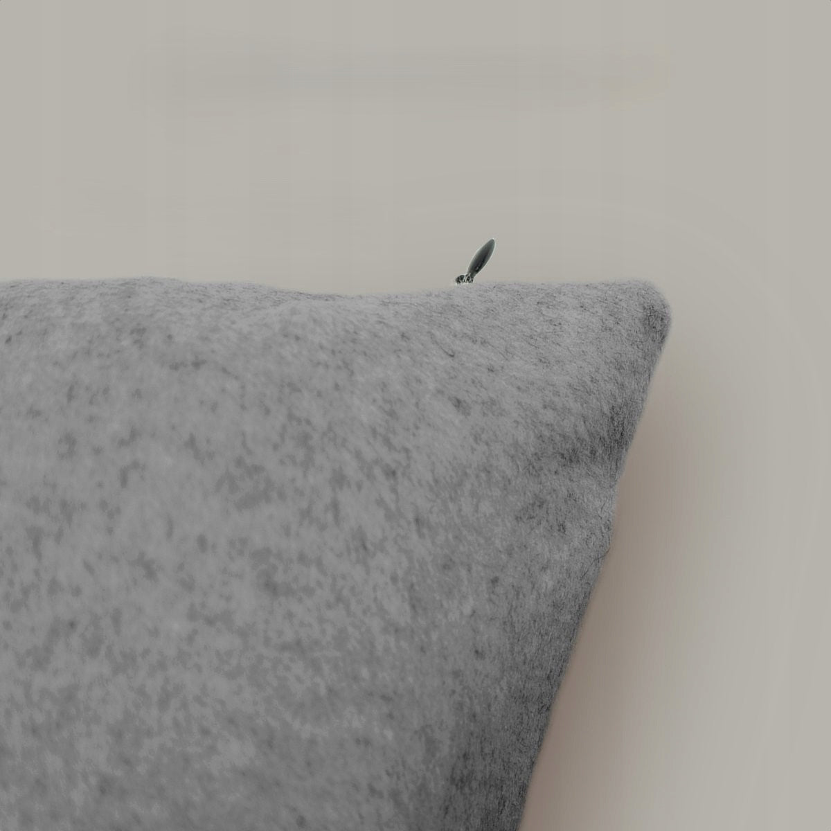 Auronic Heating Pillow Manufacturer code B0D7MXWPPJ