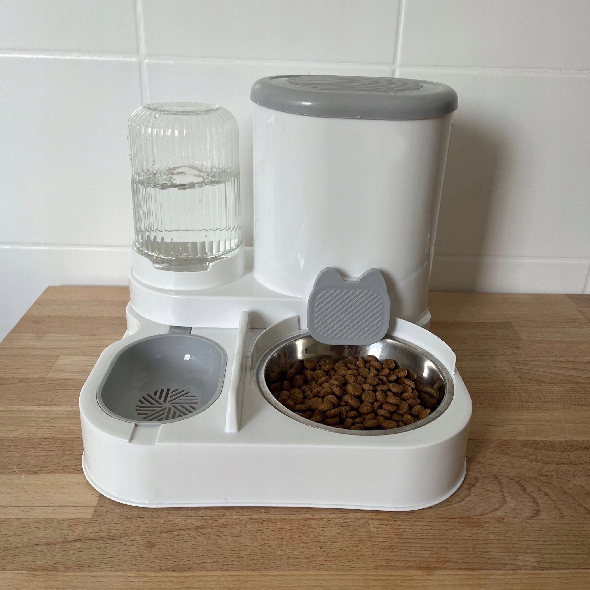Automatic WATER AND FOOD FEEDER CAT AND DOG BOWL DISPENSER Manufacturer code Dozownik Grawitacyjny 2w1 Dla Psa Kota