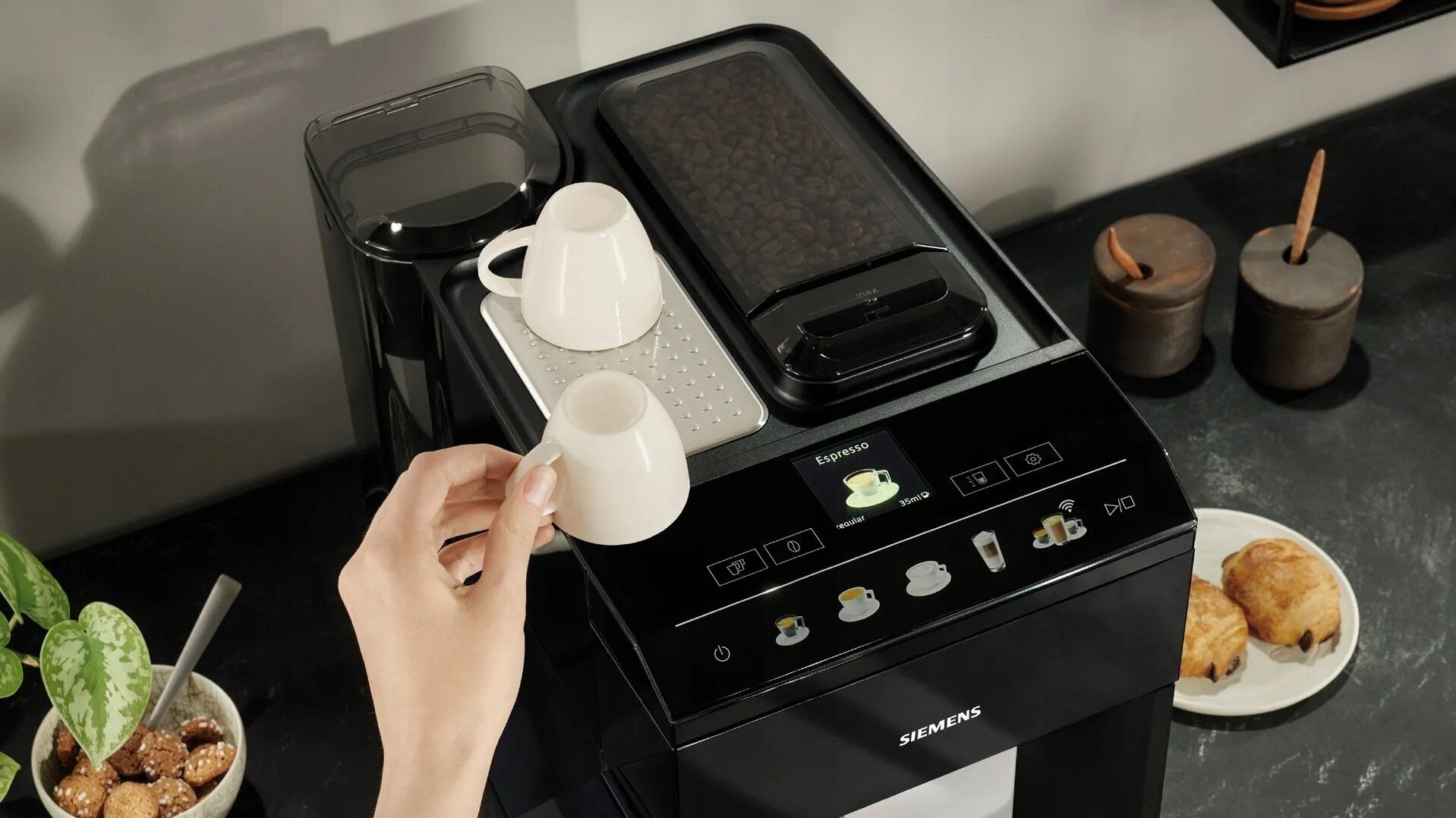Automatic espresso machine Siemens EQ.500 TQ518RX3 1500 W black Packaging status original