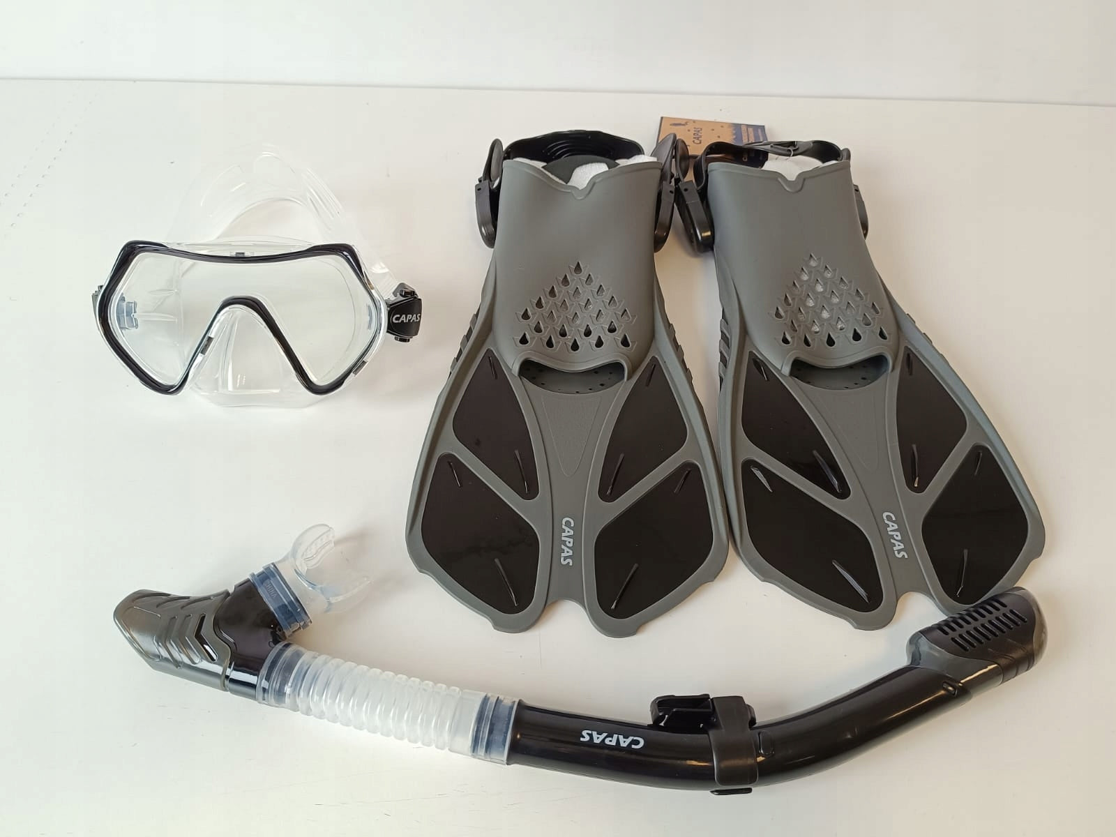 B498 Diving mask with tube capas colourless 42-47 Color transparent