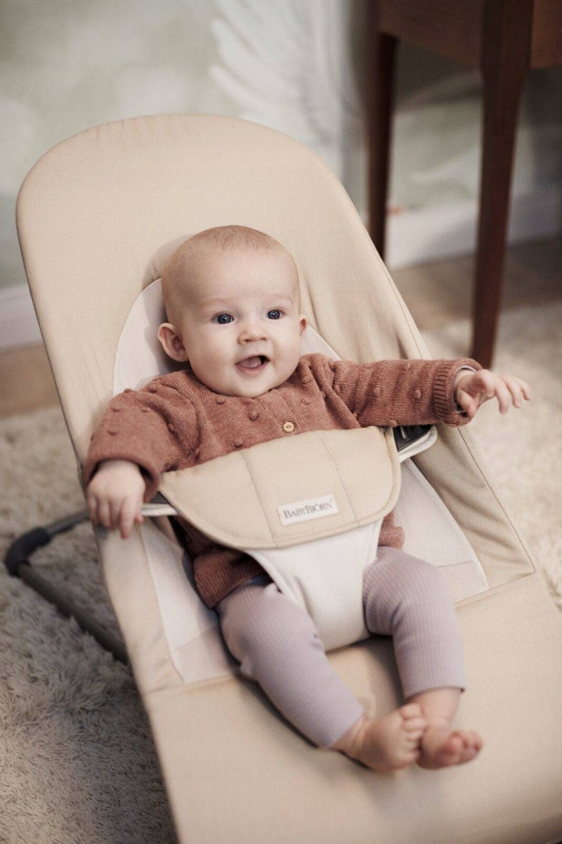 BABYBJORN - BALANCE SOFT COTTON lounger | UP TO 13 KG Colour: Khaki / Beige EAN (GTIN) 7317680051264