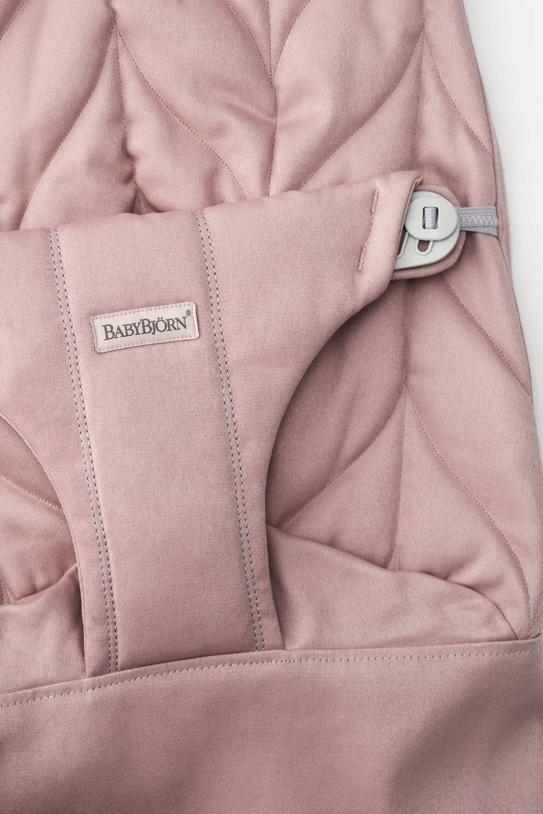 BABYBJORN | COUCH COVER | Woven | Petal Quilt | Pink Extinguished Pink Manufacturer code 7317680123220