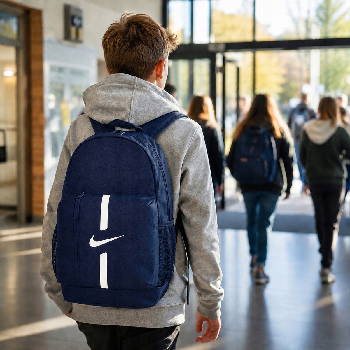 BACKPACK NIKE SCHOOL YOUTH SPORTS URBAN ACADEMY TEAM NAVY BLUE Manufacturer code PLECAK SZKOLNY NIKE MŁODZIEŻOWY GRANATOWY
