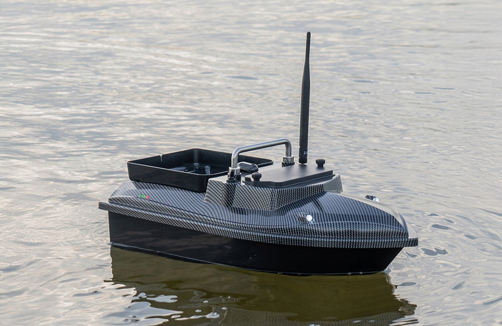 BAIT BOAT FLYTEC V060 GPS Carbon Fiber 12000mAh LED Number of compartments 1