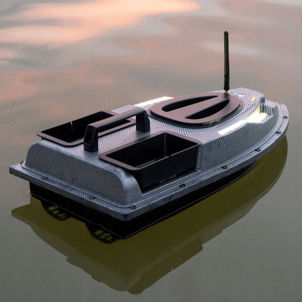 BAIT BOAT FLYTEC V900 GPS 2 TANKS 500m, BATTERY 12000mAh, LED Weight 2000 g