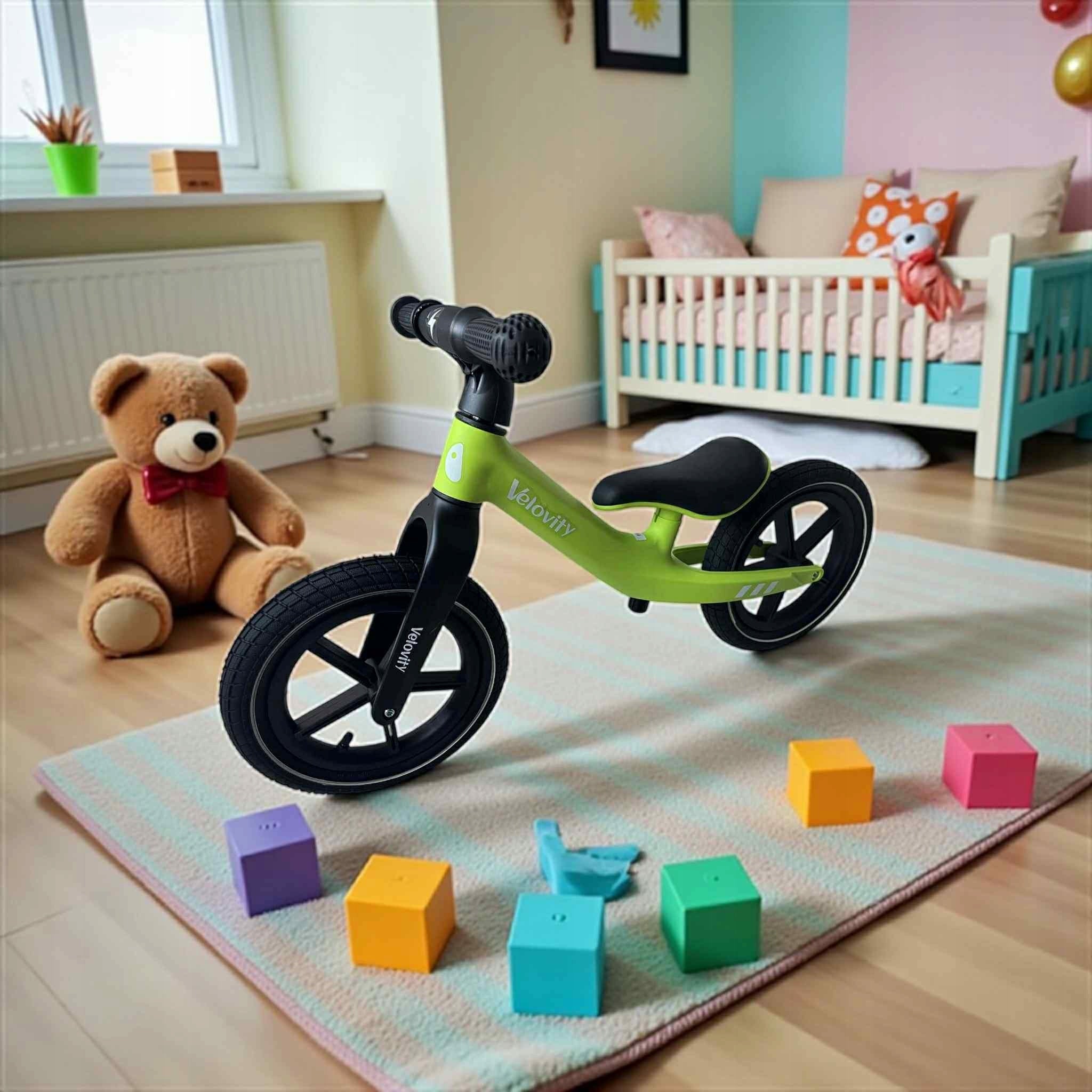 BALANCE BIKE LIGHT/ PUMPED WHEELS/ LIME Manufacturer code RTSR681