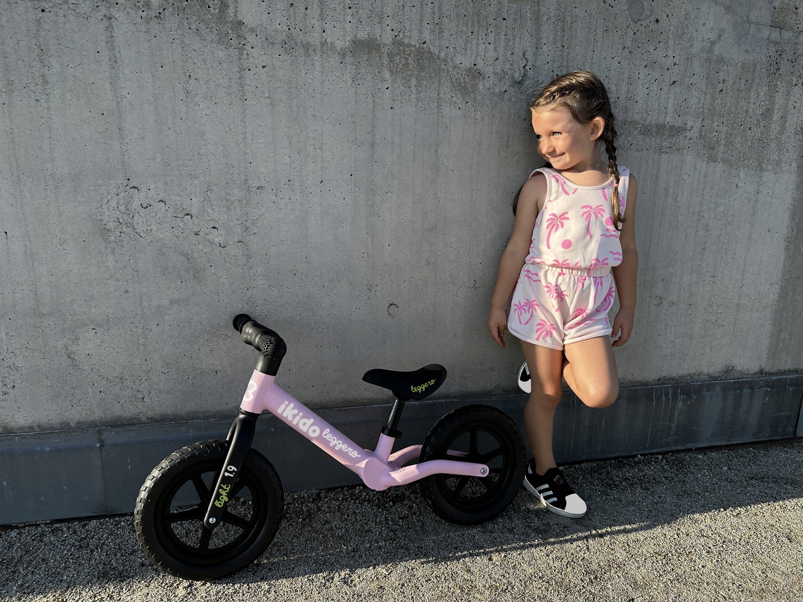 BALANCE BIKE iKido 1.9KG Bike Children's bicycles 3 years FOR GIRLS Manufacturer code XC16-PINK