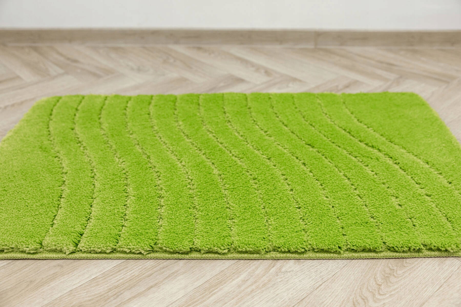 BATHROOM RUG NON-SLIP LIGHT GREEN IN WAVES MAT SARA 50x80 cm Brand Akcila