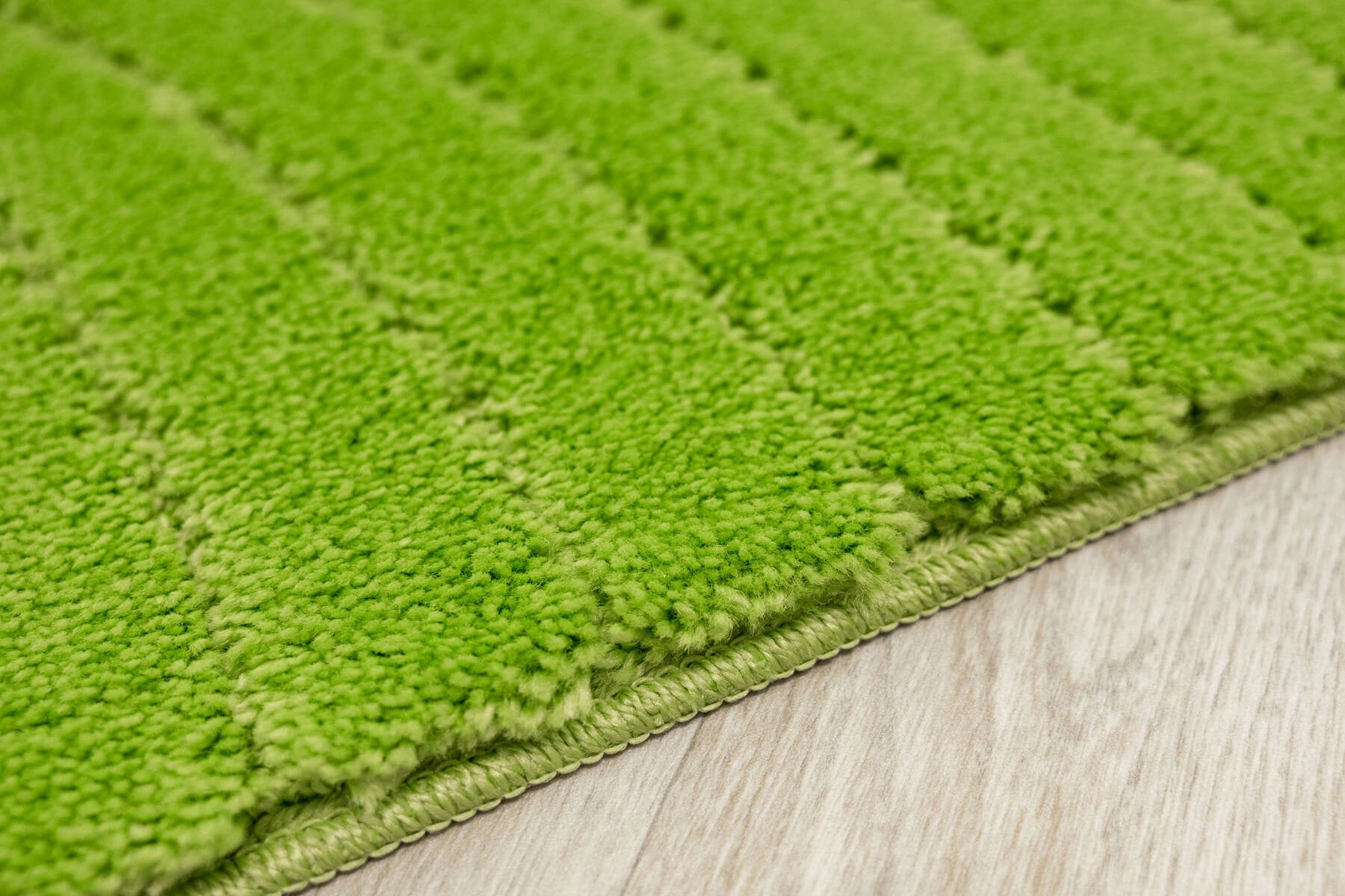 BATHROOM RUG NON-SLIP LIGHT GREEN IN WAVES MAT SARA 50x80 cm Shape rectangle