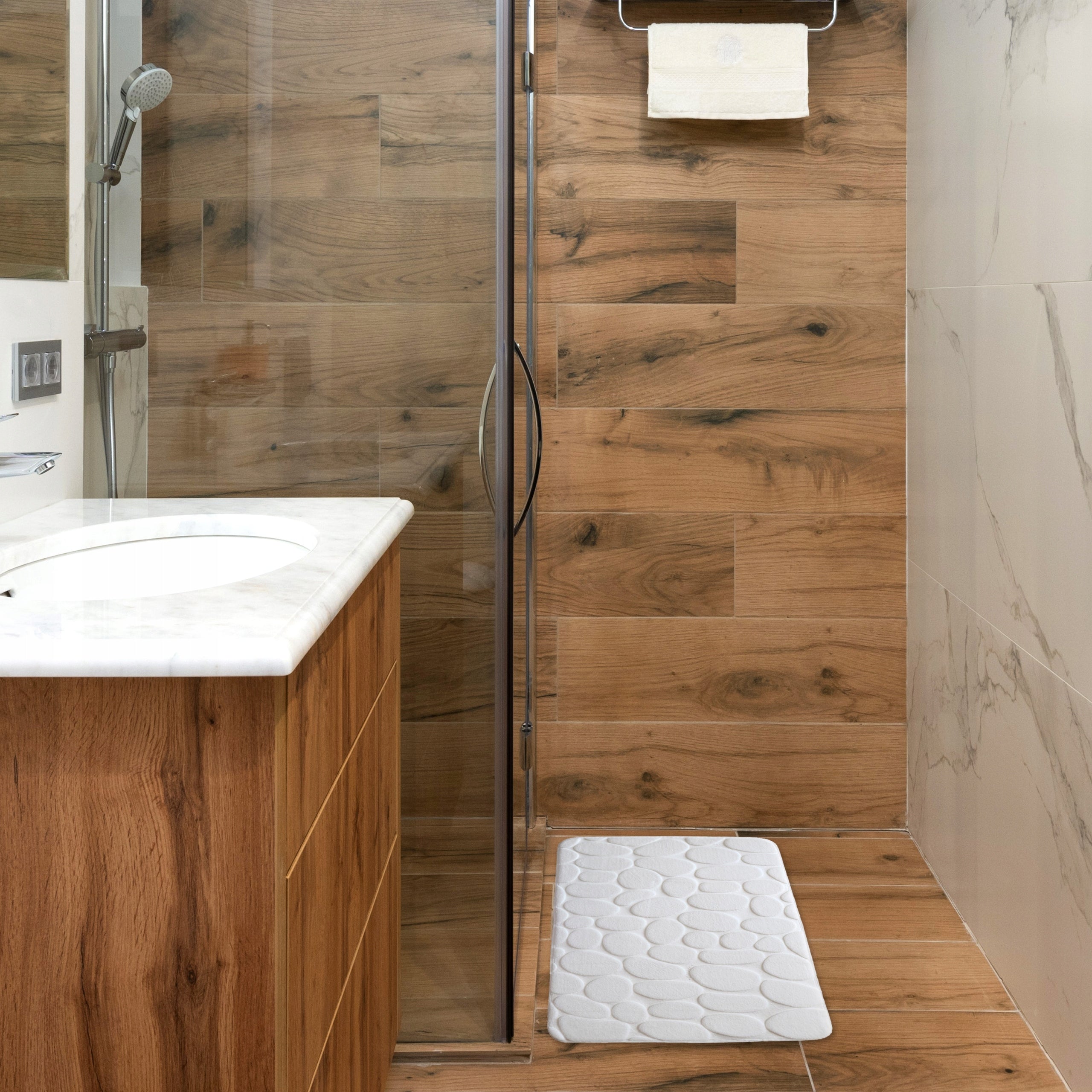 BATHROOM RUG NON-SLIP WALKWAY 45x70 CREAM DECORATIVE CARPET Manufacturer code DYWANIK DES PIERRES 45x70 29155