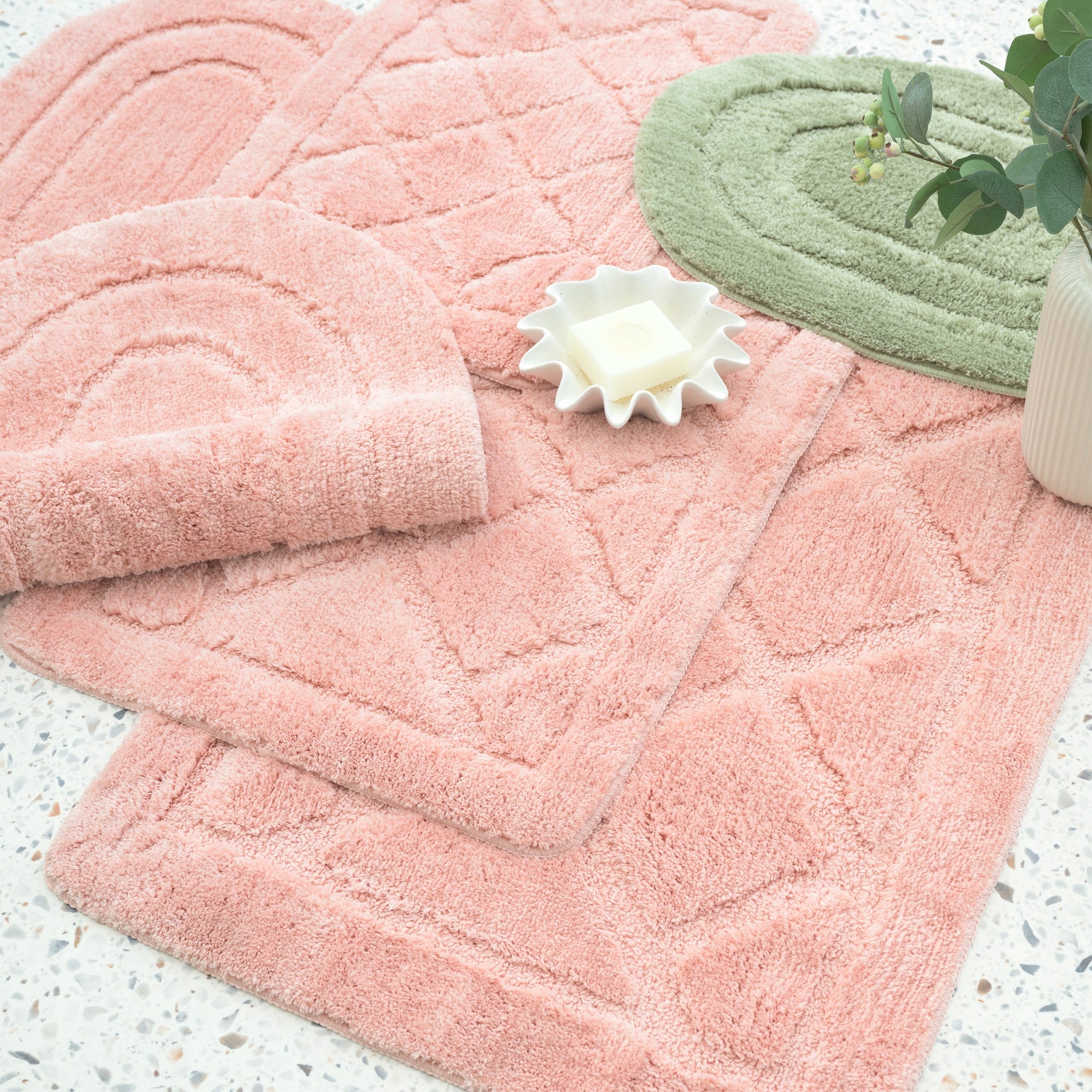 BATHROOM RUG PINK NON-SLIP 50x80cm SOFT FLUFFY ABSORBENT Manufacturer code EF0332