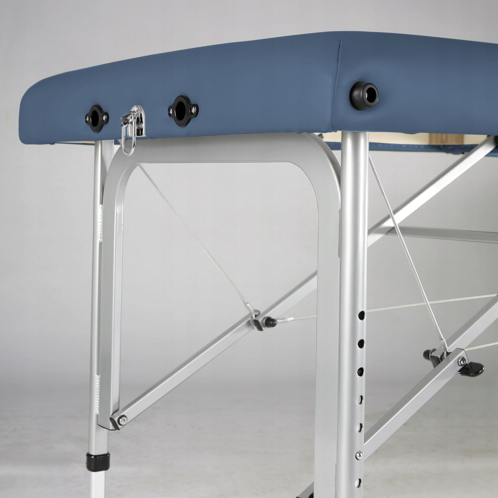 BED MASSAGE TABLE VESTA FOLDING ALUMINUM PORTABLE COVER Packaging status original