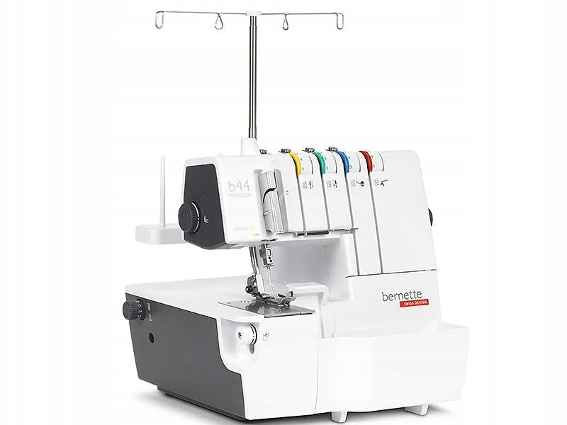 BERNETTE B44 FUNLOCK Overlock 4-3-2 thread 15 stitches Dominant color white